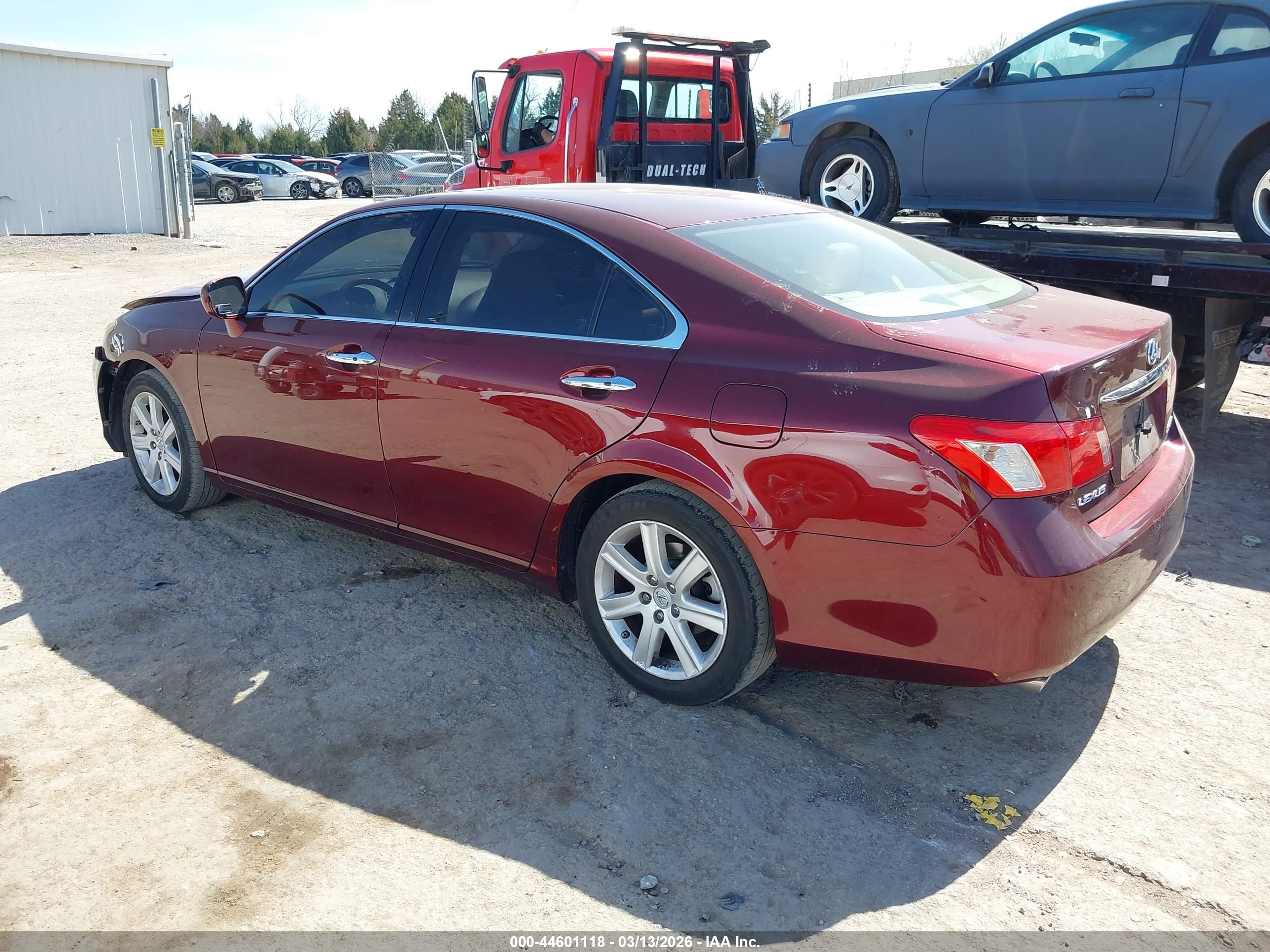 LEXUS ES image 3