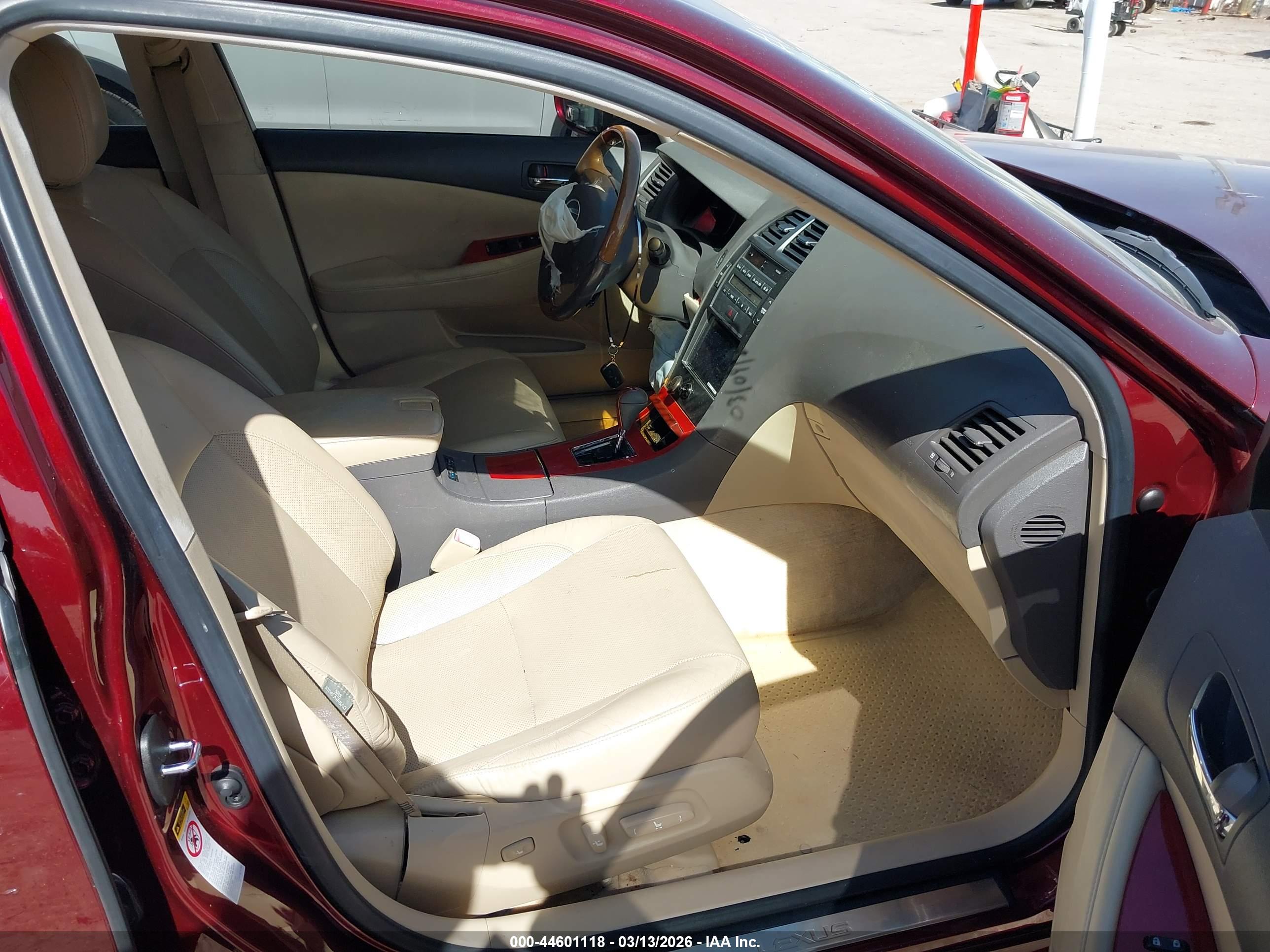 LEXUS ES image 5