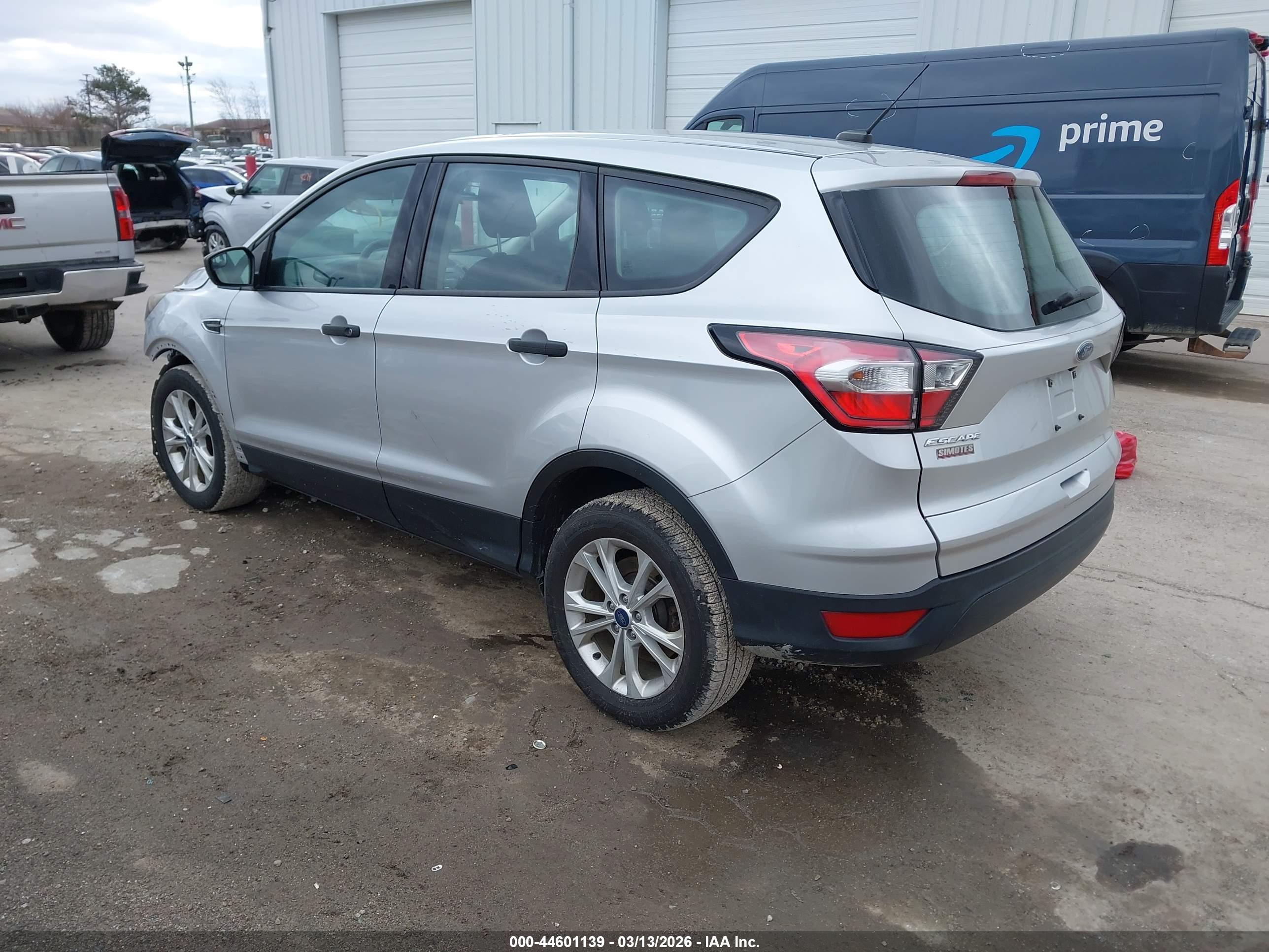 FORD ESCAPE image 3