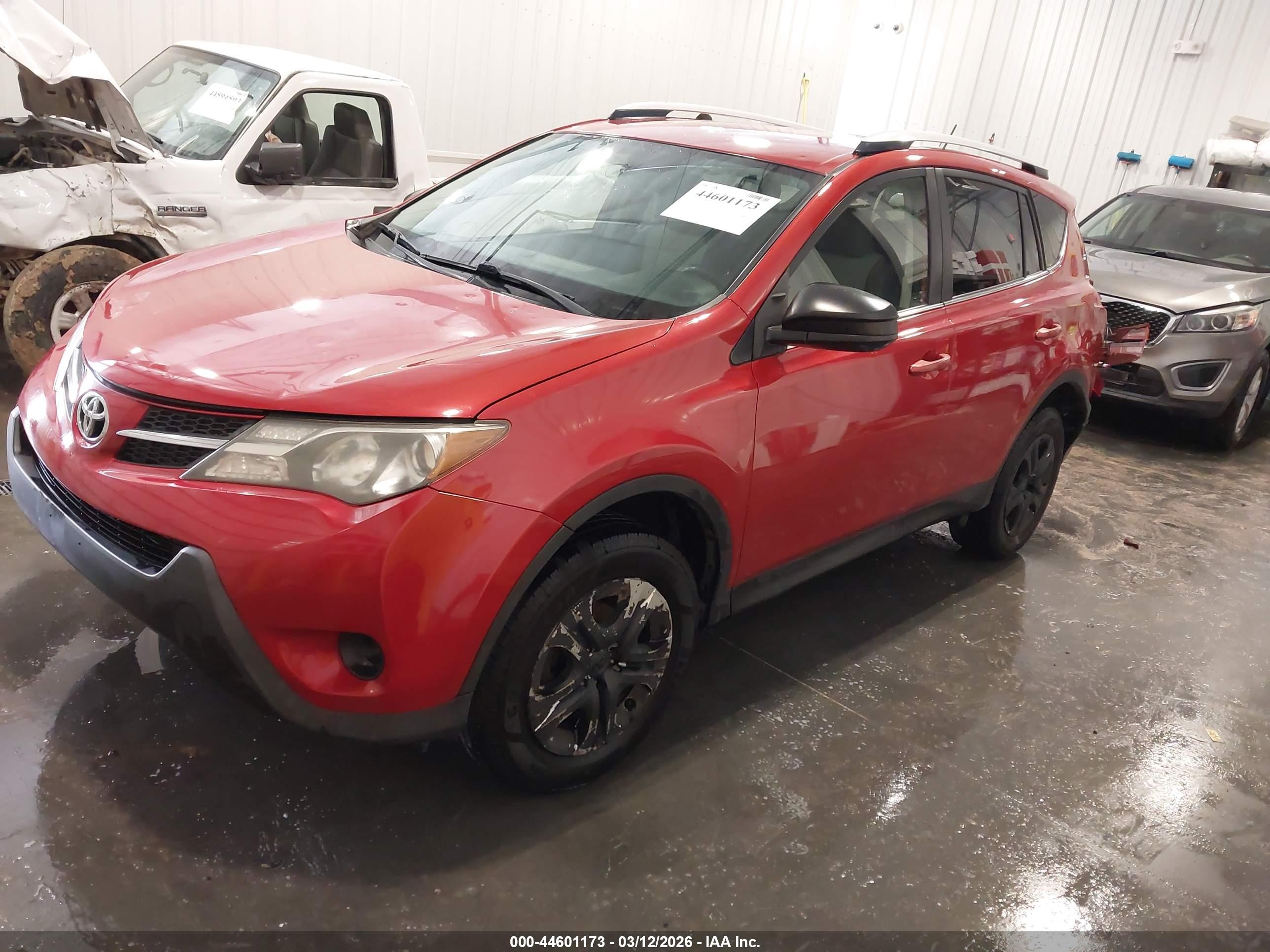 TOYOTA RAV4 image 2