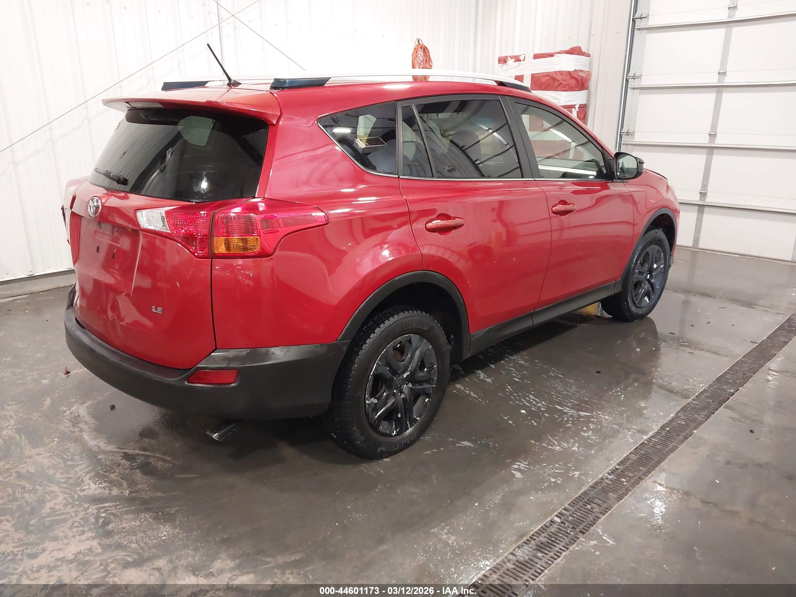 TOYOTA RAV4 image 4