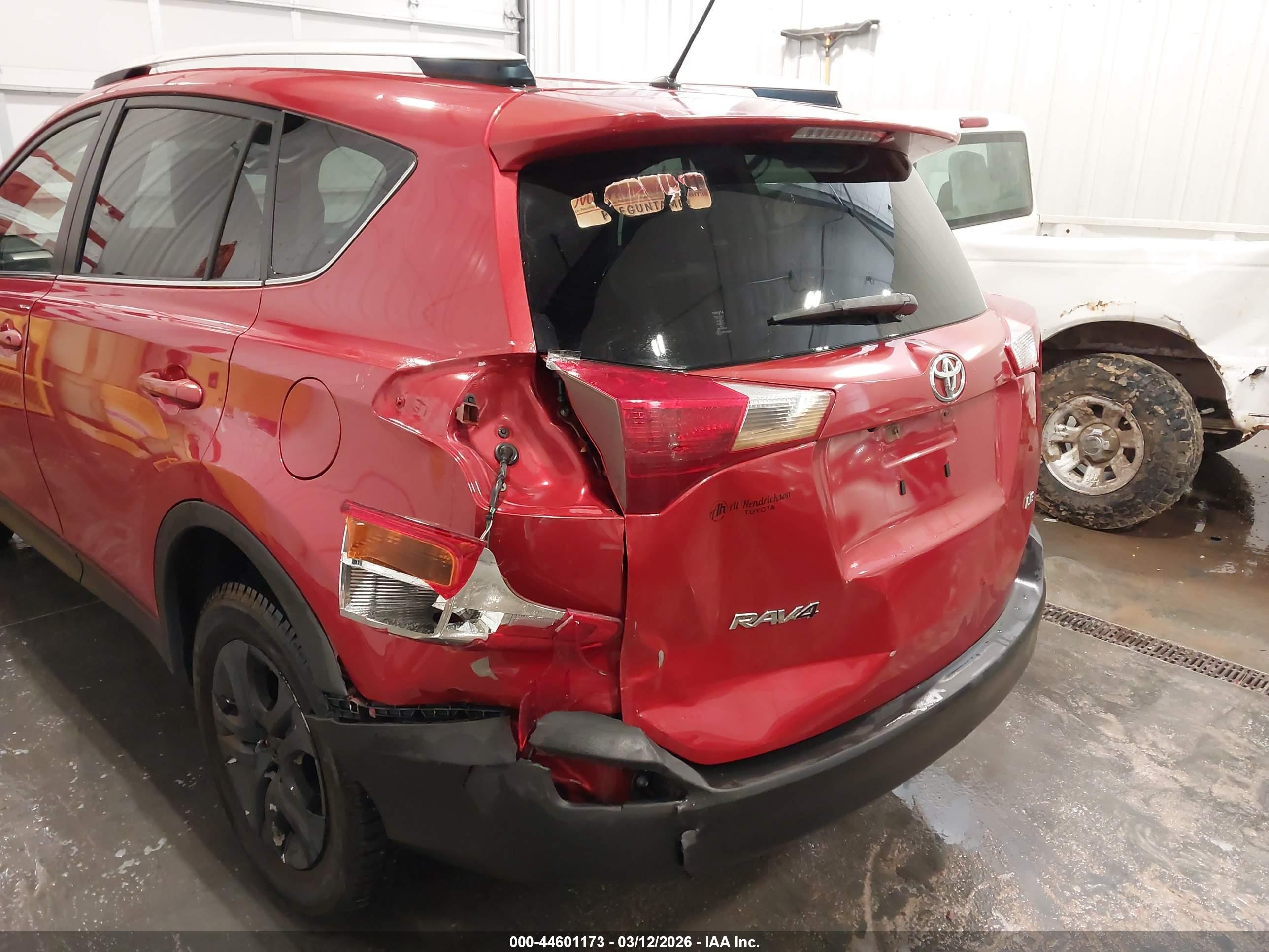 TOYOTA RAV4 image 6
