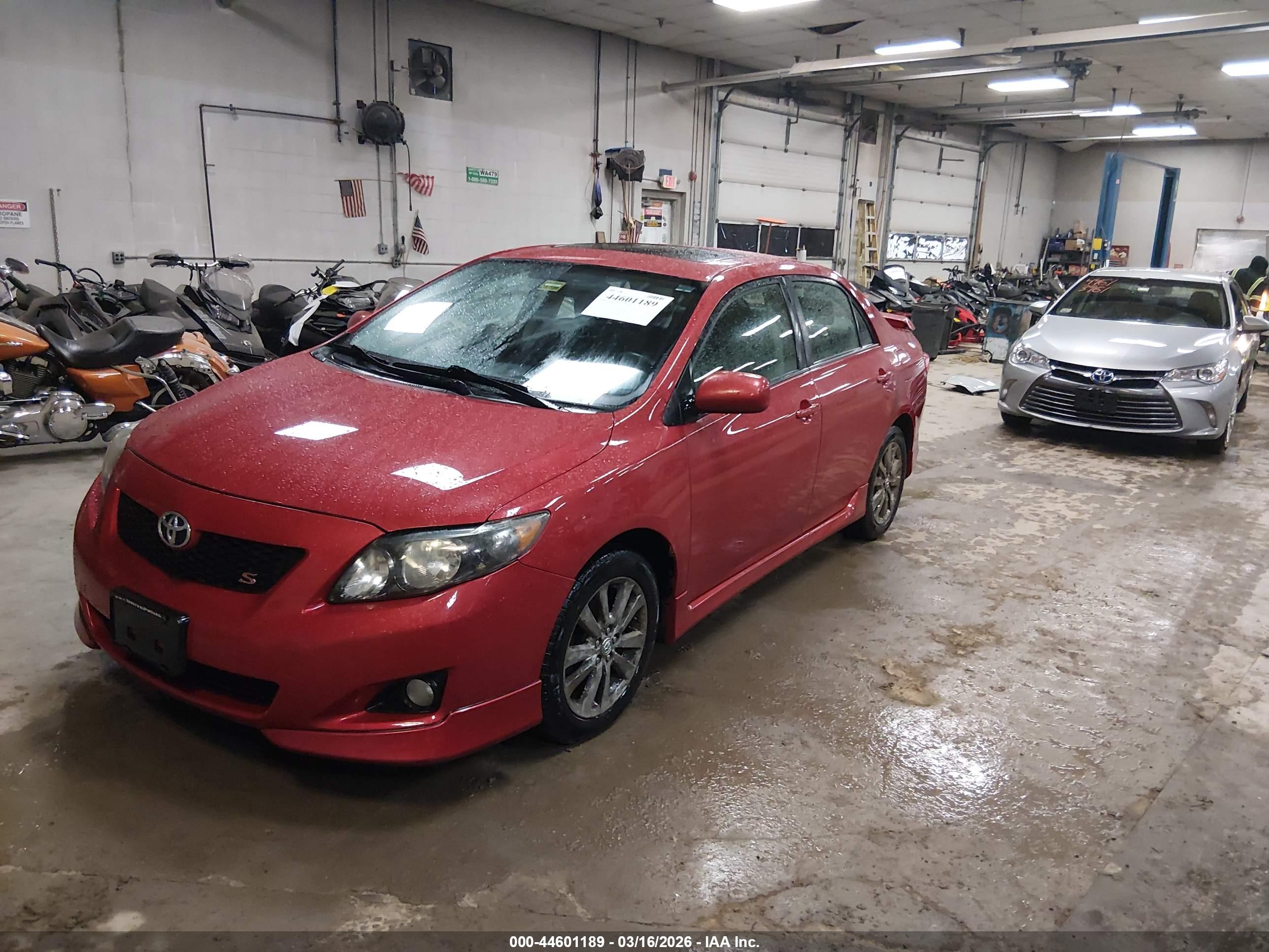 TOYOTA COROLLA image 2