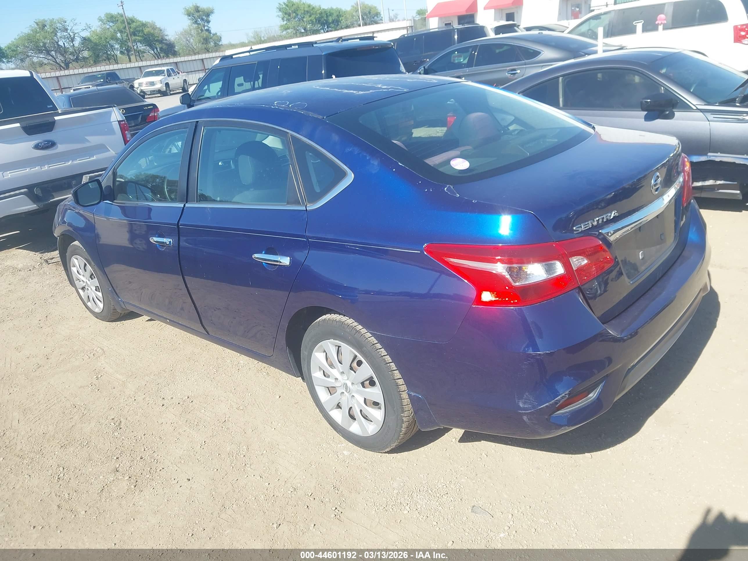 NISSAN SENTRA image 3