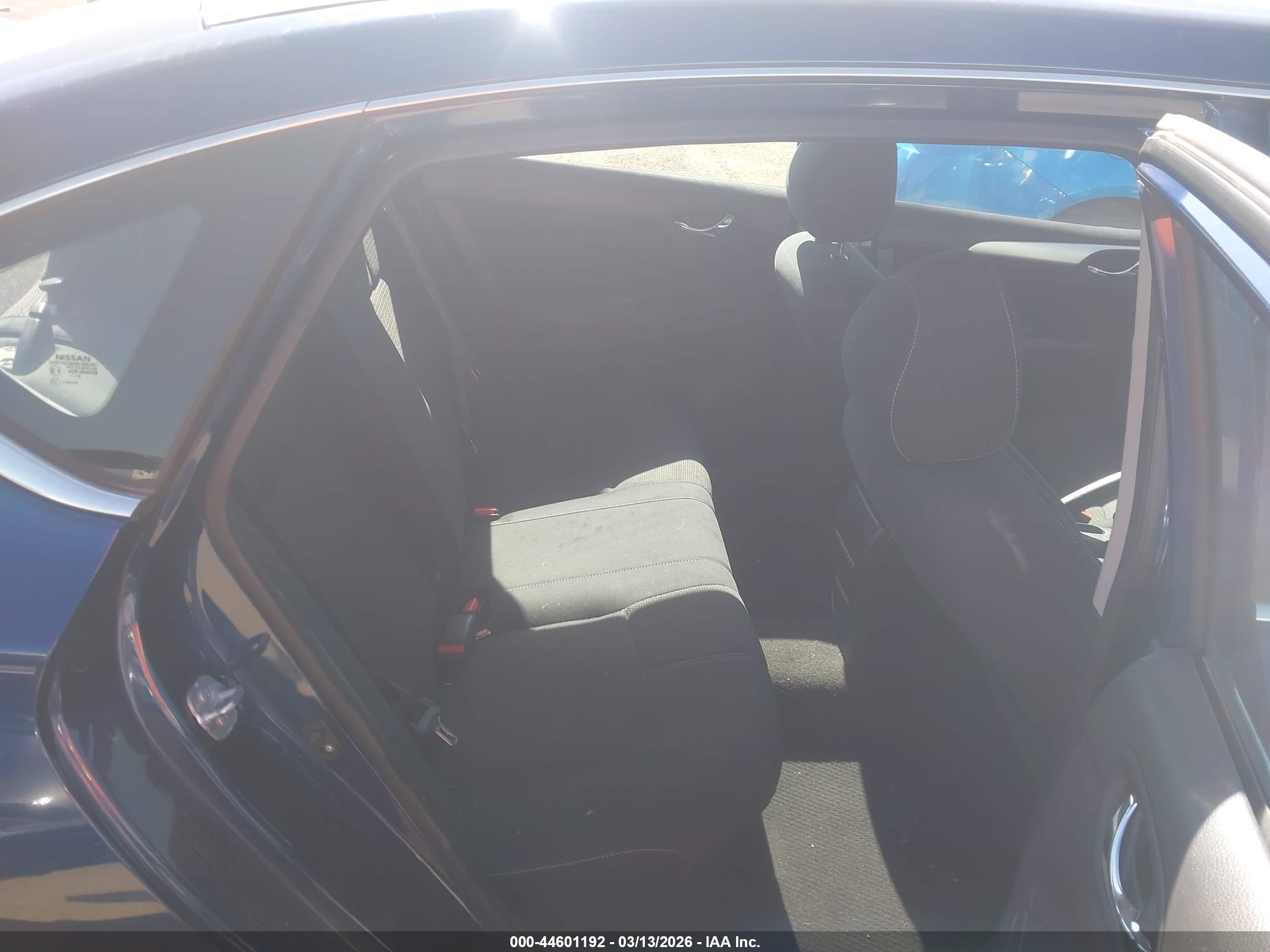 NISSAN SENTRA image 8