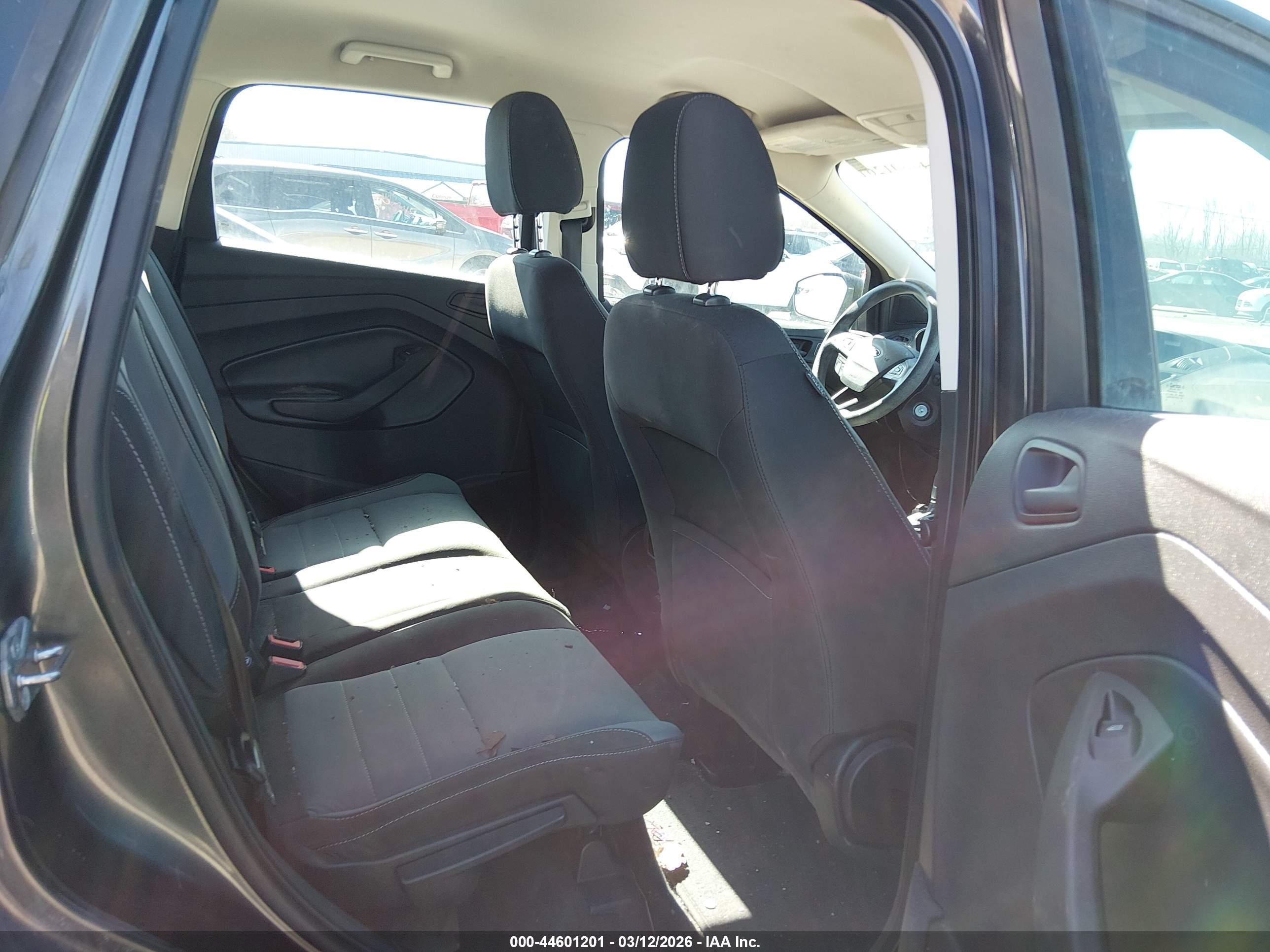 FORD ESCAPE image 8