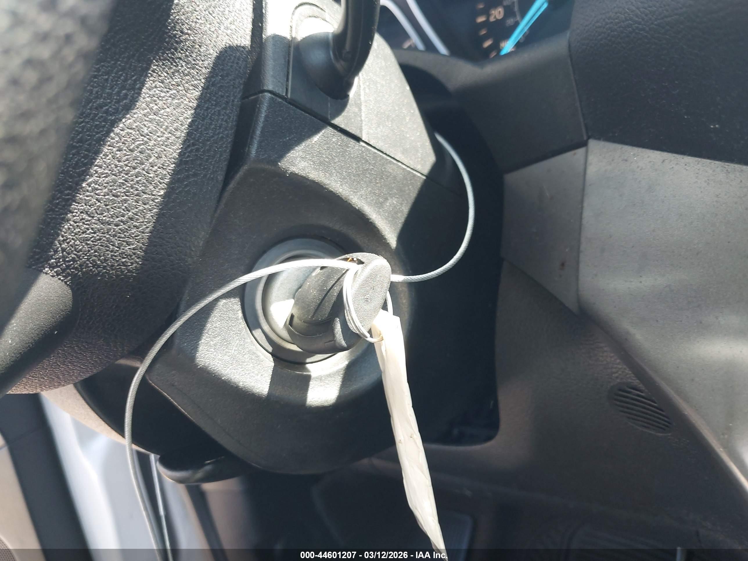 FORD ESCAPE image 11