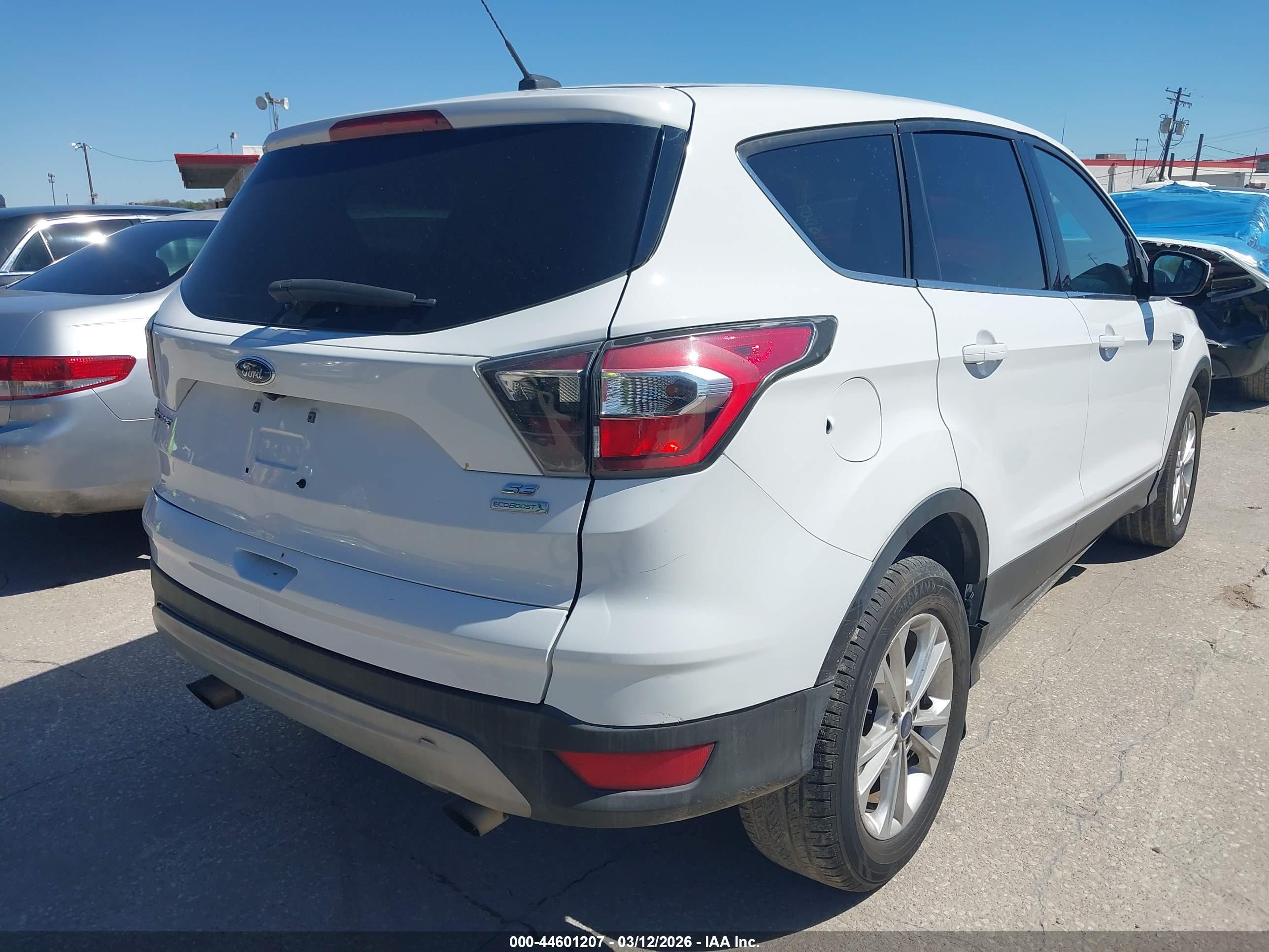 FORD ESCAPE image 4