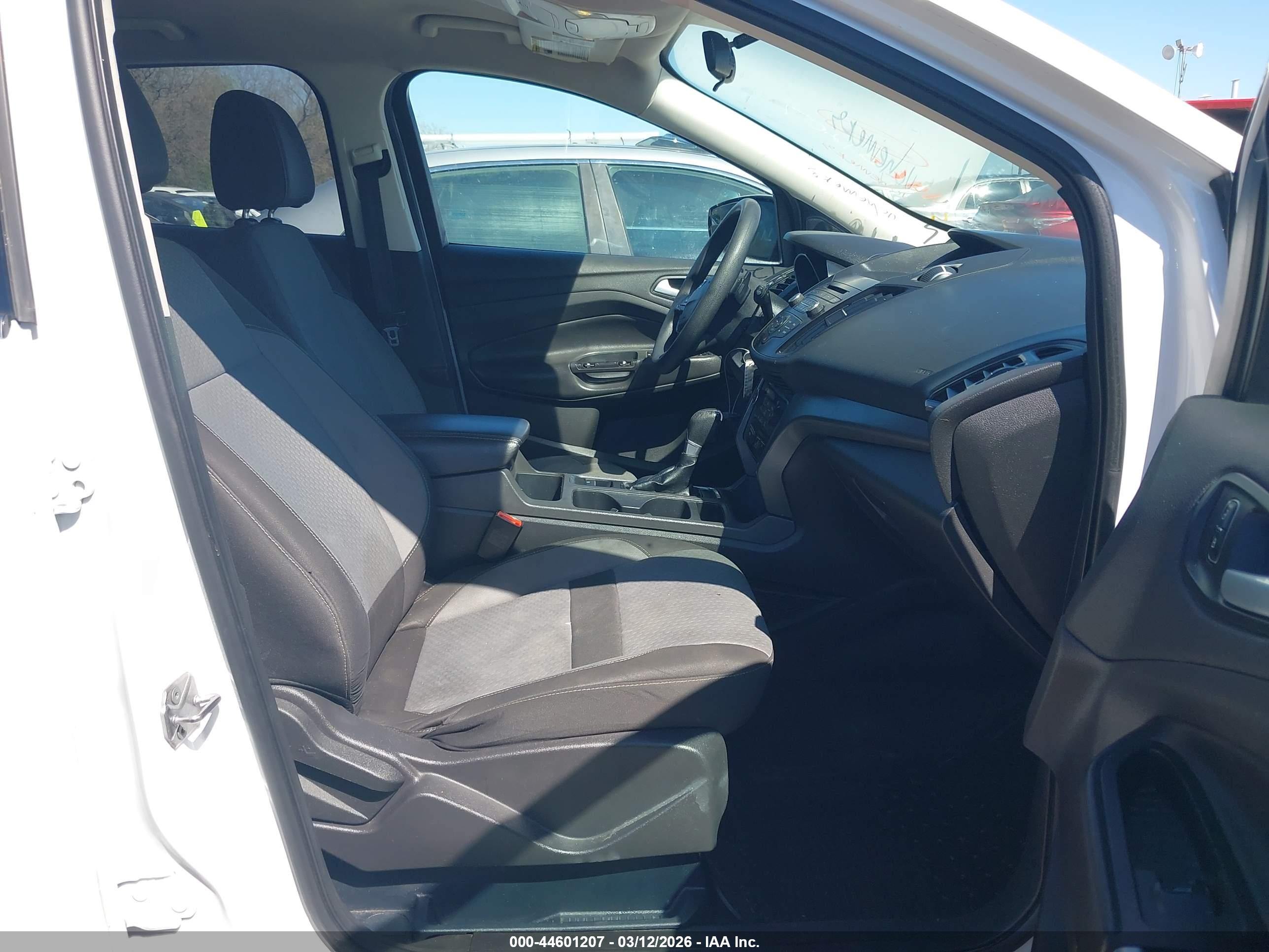 FORD ESCAPE image 5