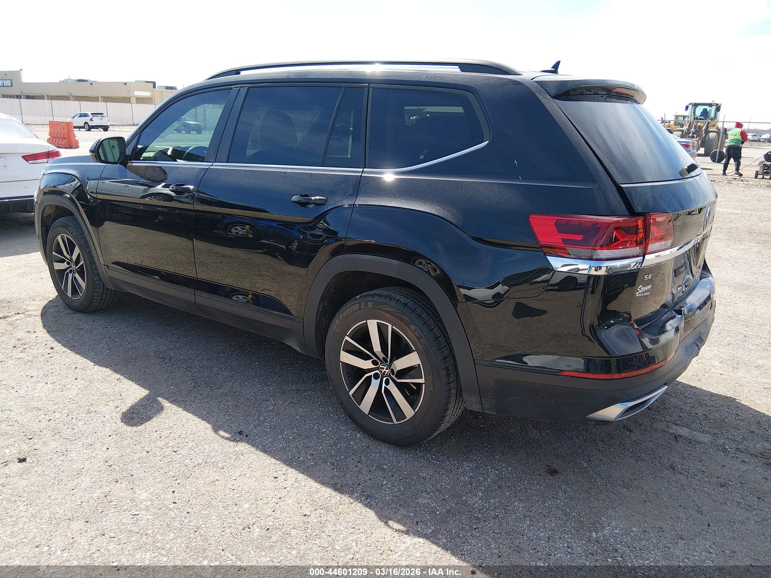 VOLKSWAGEN ATLAS image 3