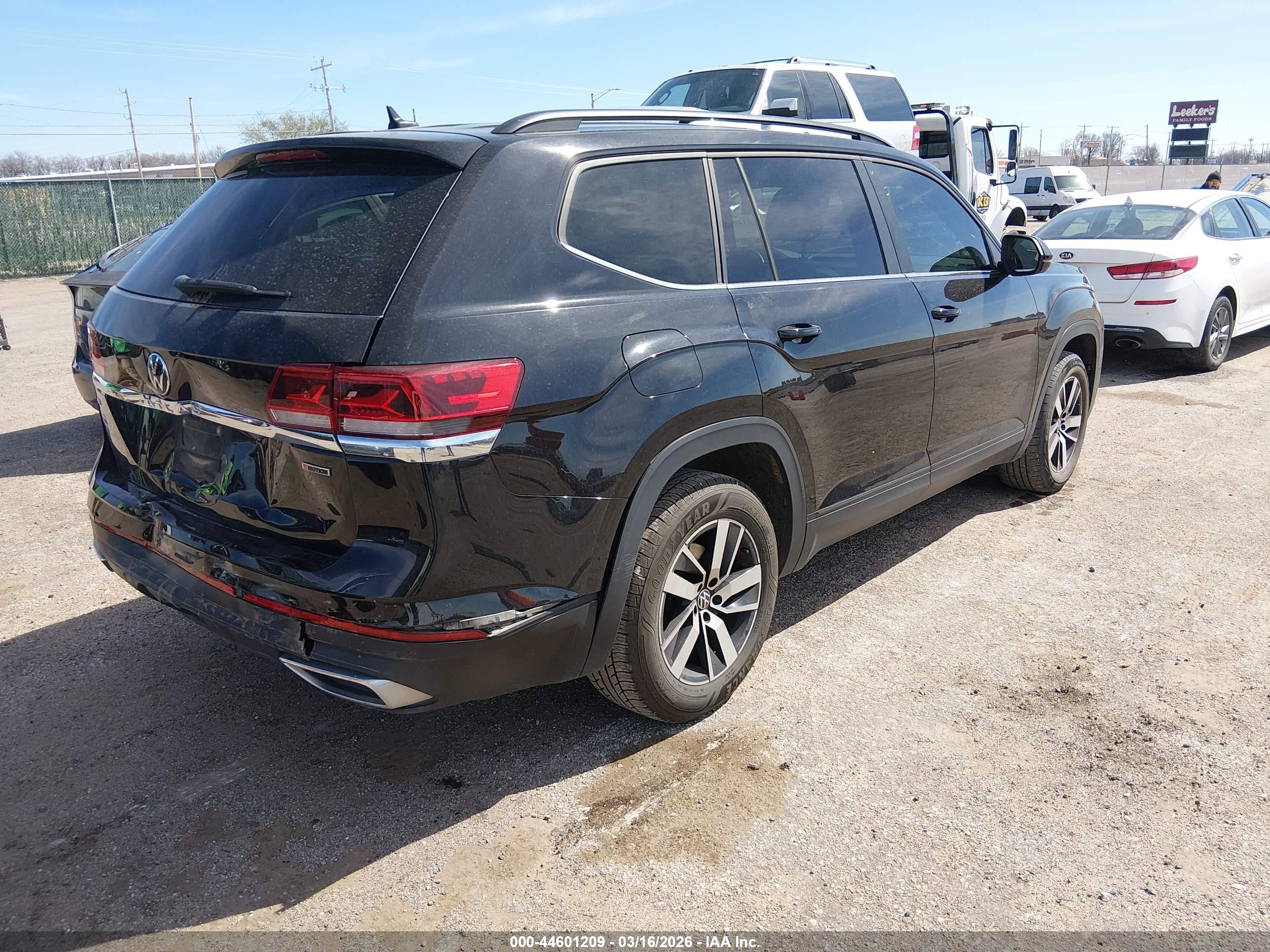 VOLKSWAGEN ATLAS image 4
