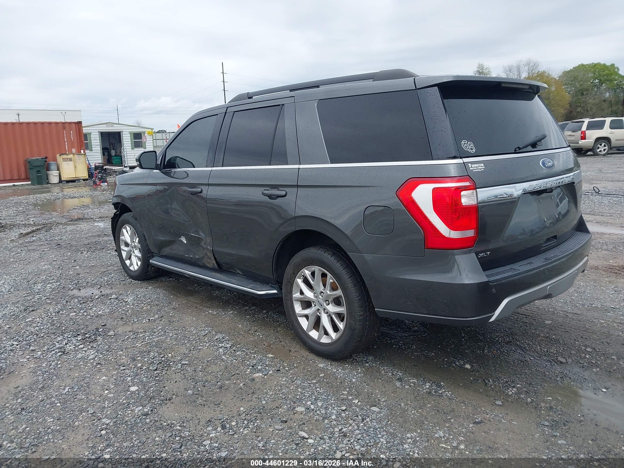 FORD EXPEDITION image 3