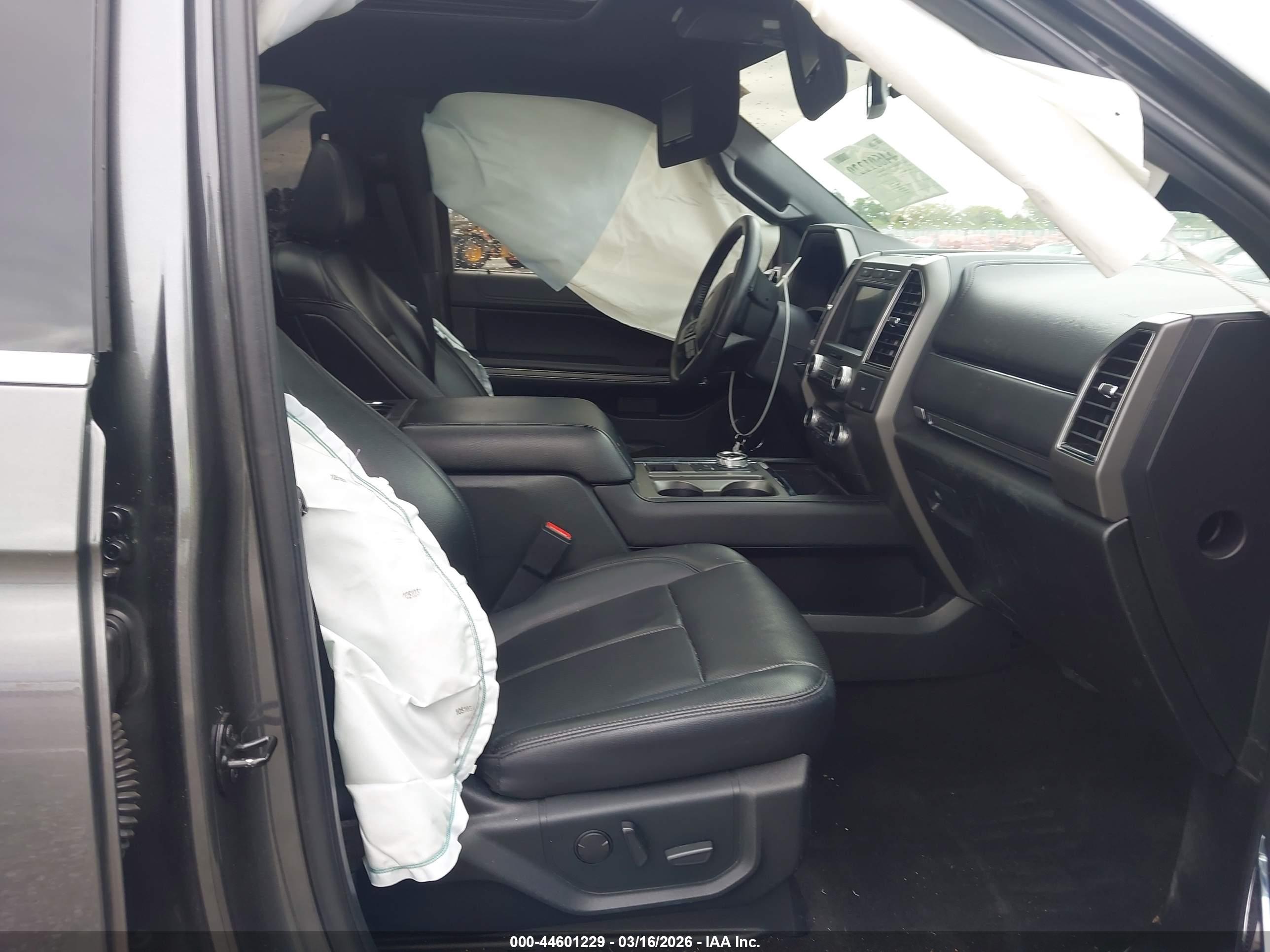 FORD EXPEDITION image 5