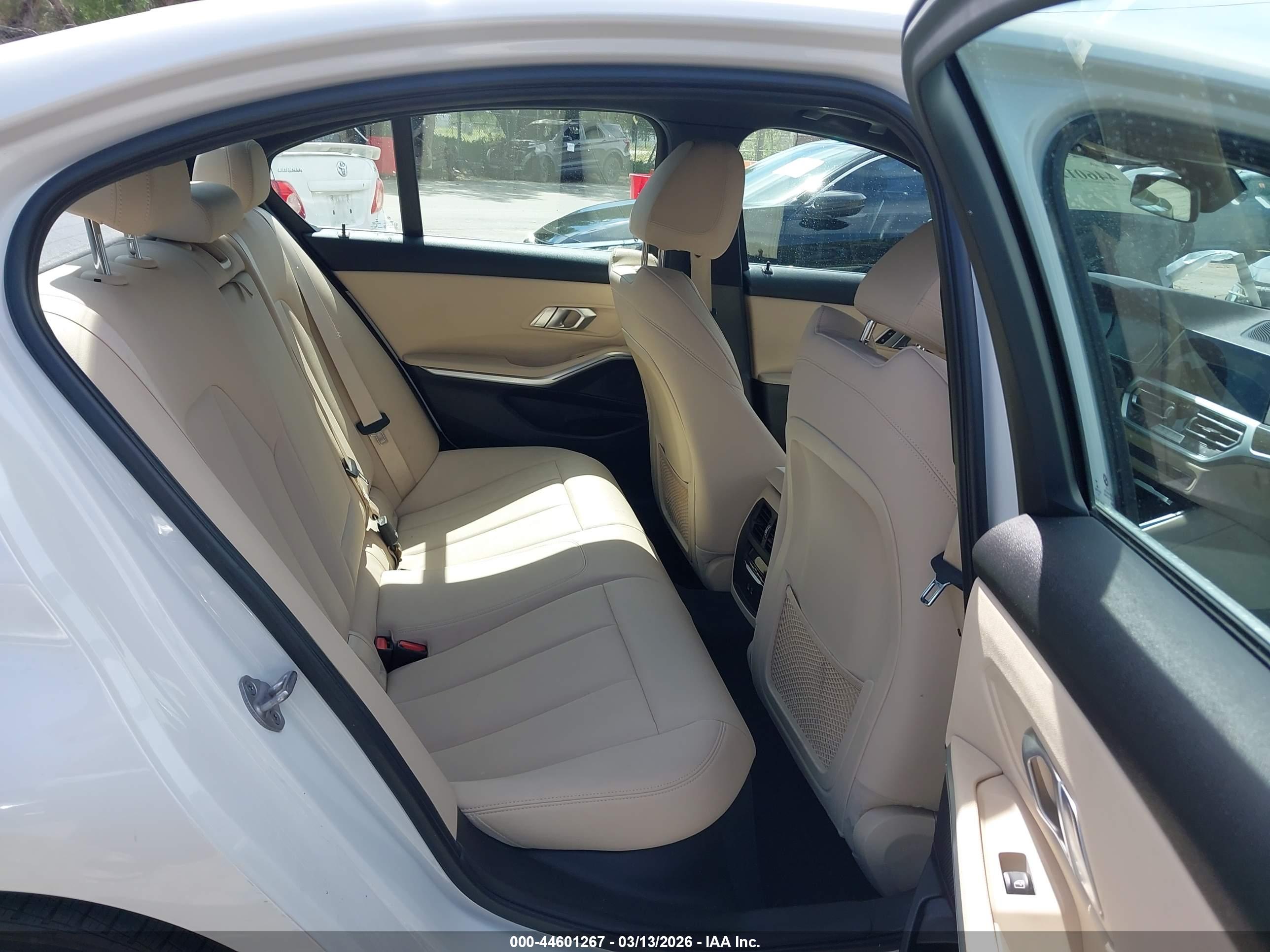 BMW 330I image 8