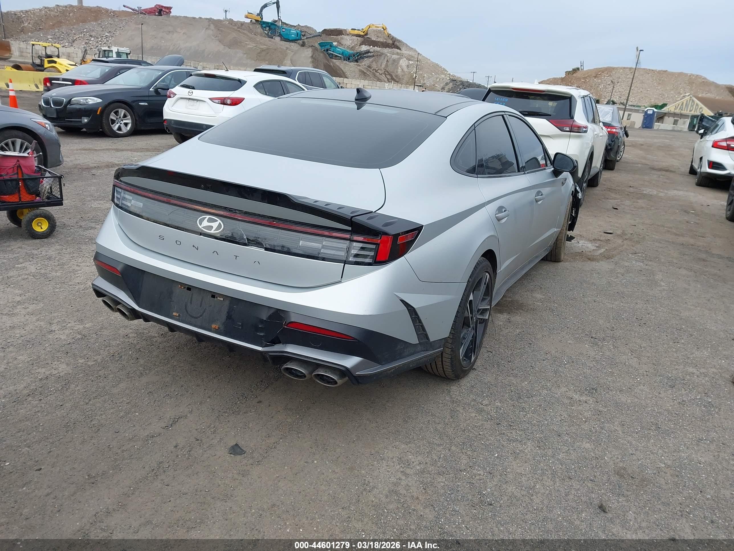 HYUNDAI SONATA image 4