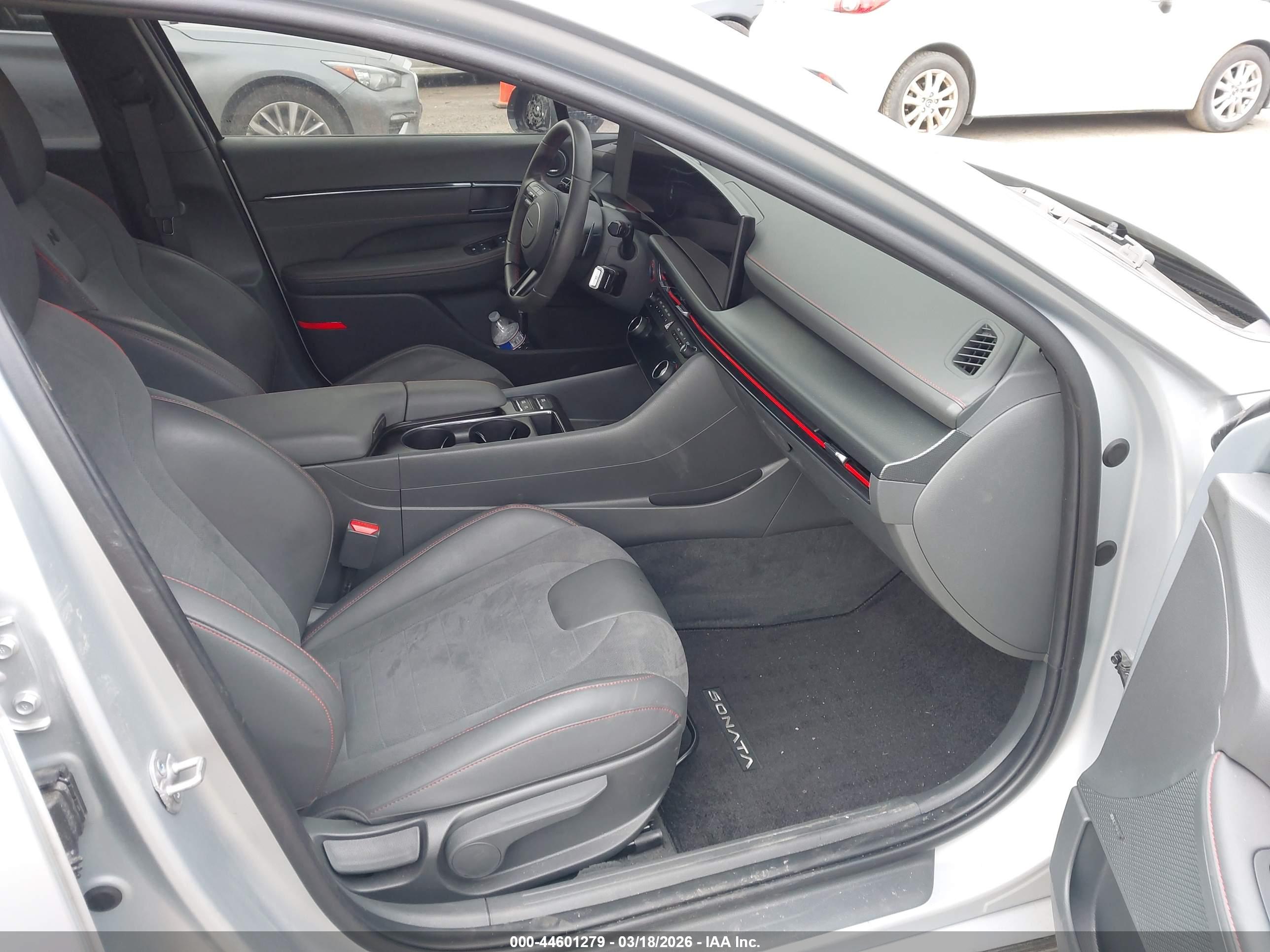 HYUNDAI SONATA image 5
