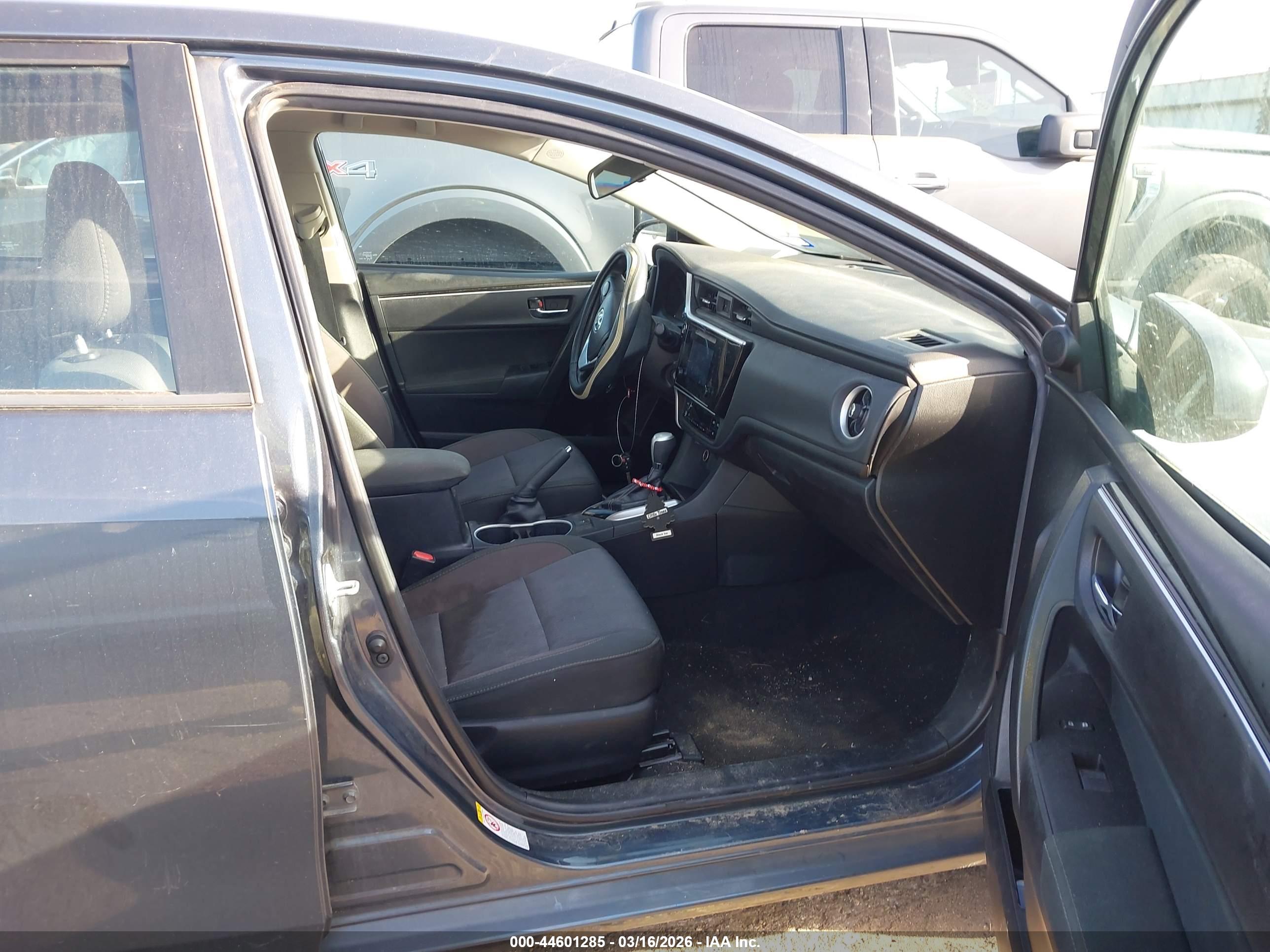 TOYOTA COROLLA image 5