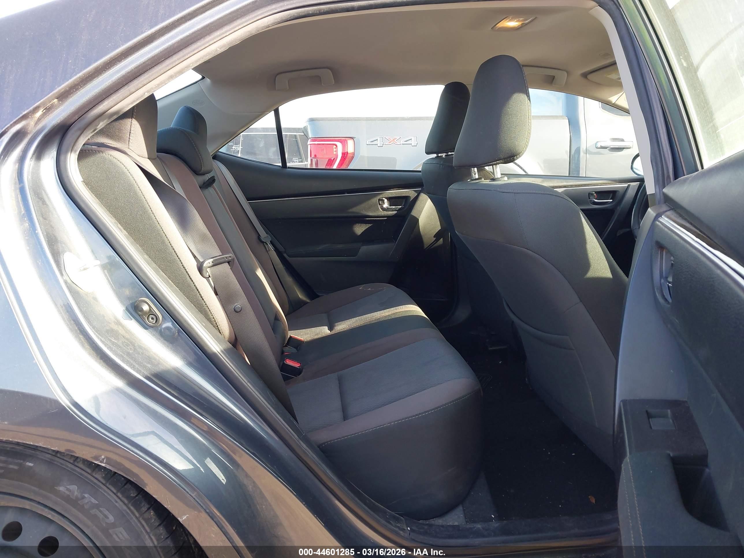 TOYOTA COROLLA image 8