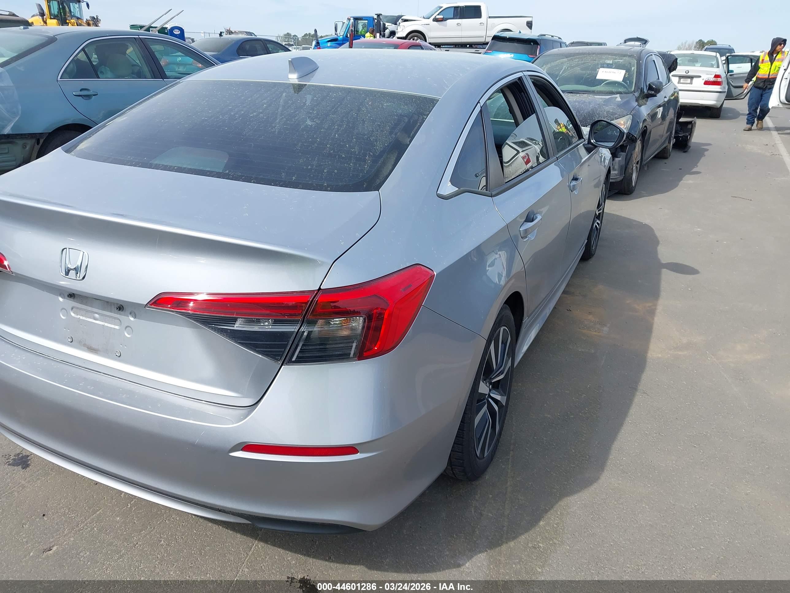 HONDA CIVIC image 4