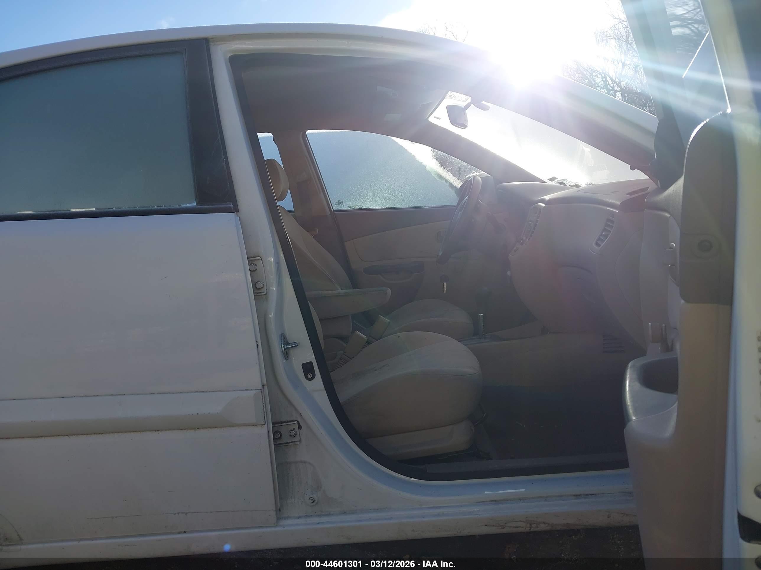 KIA RIO image 5