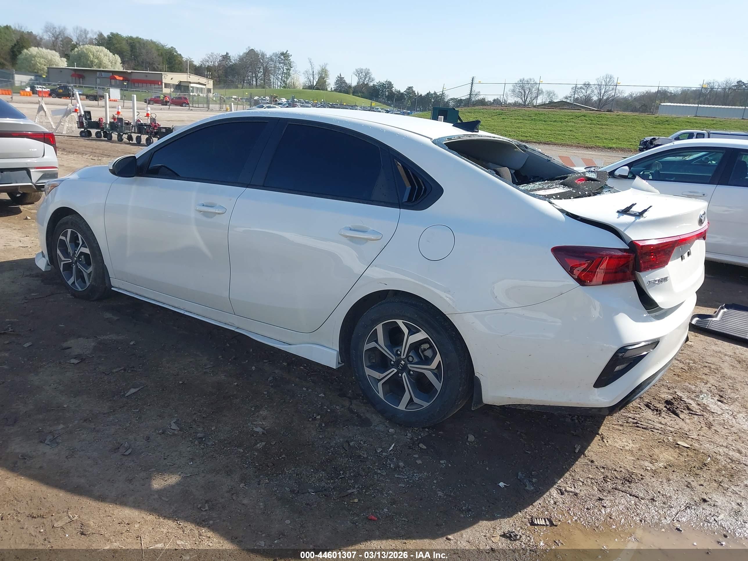 KIA FORTE image 3