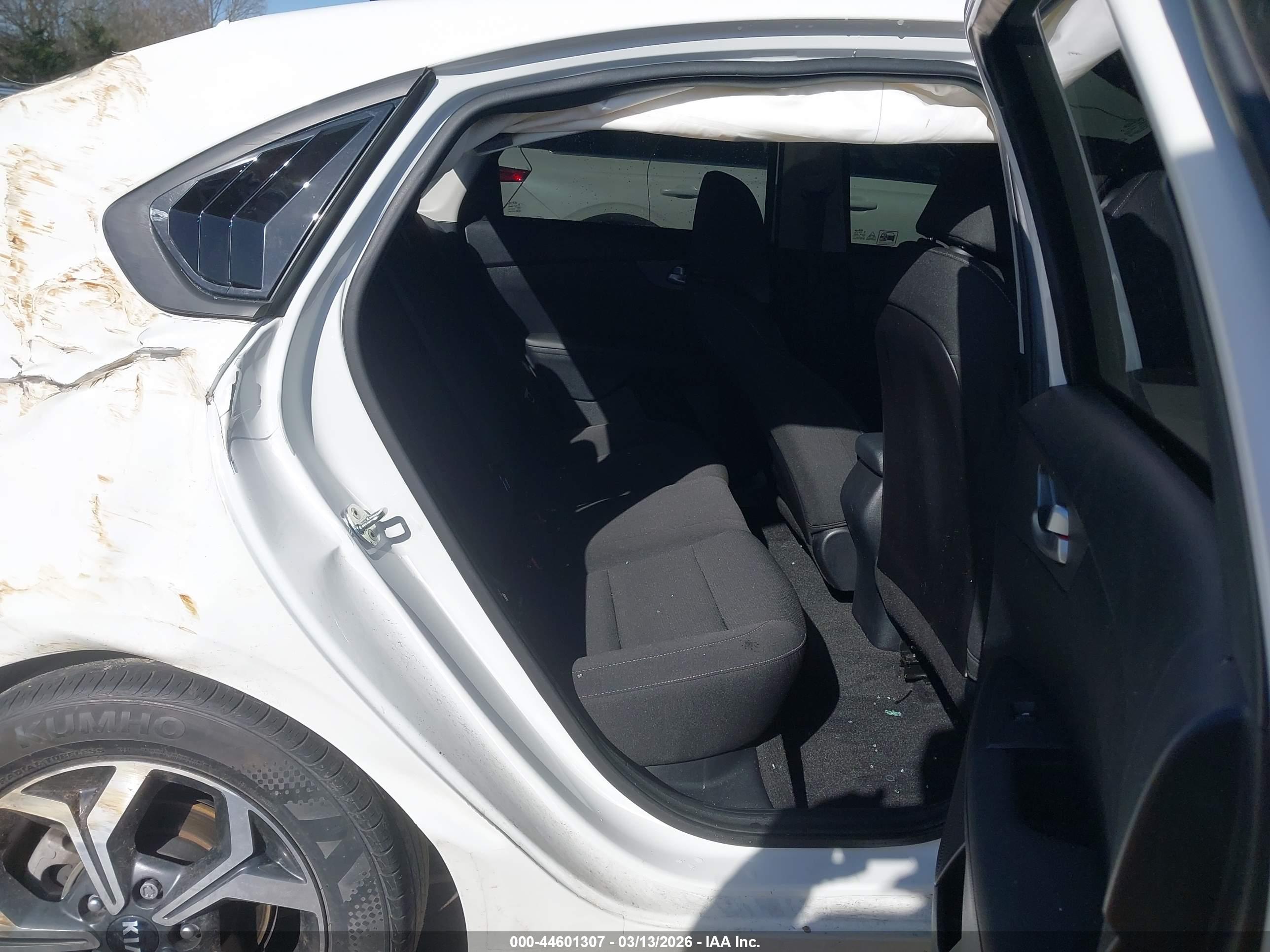 KIA FORTE image 8