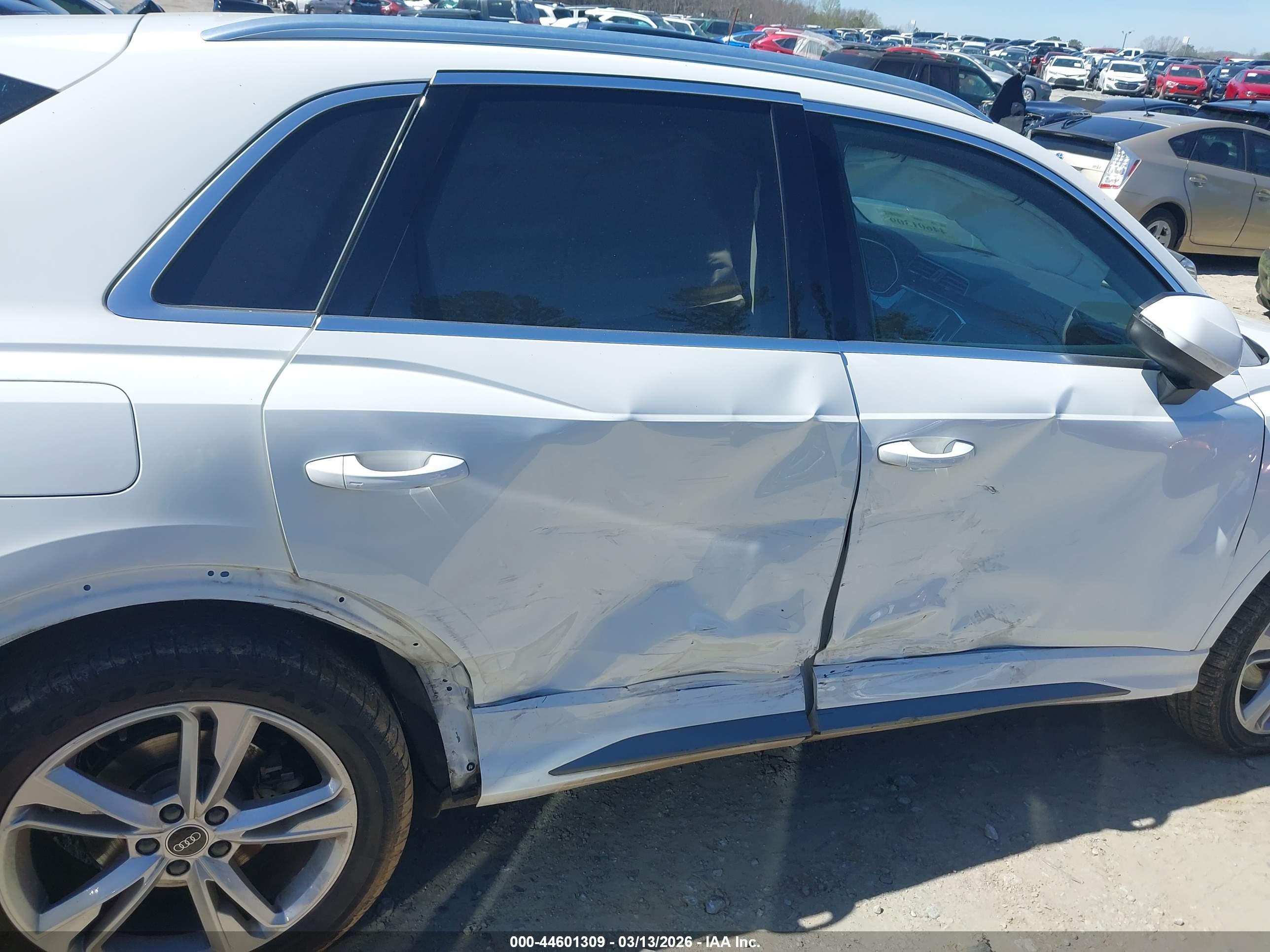 AUDI Q3 image 6