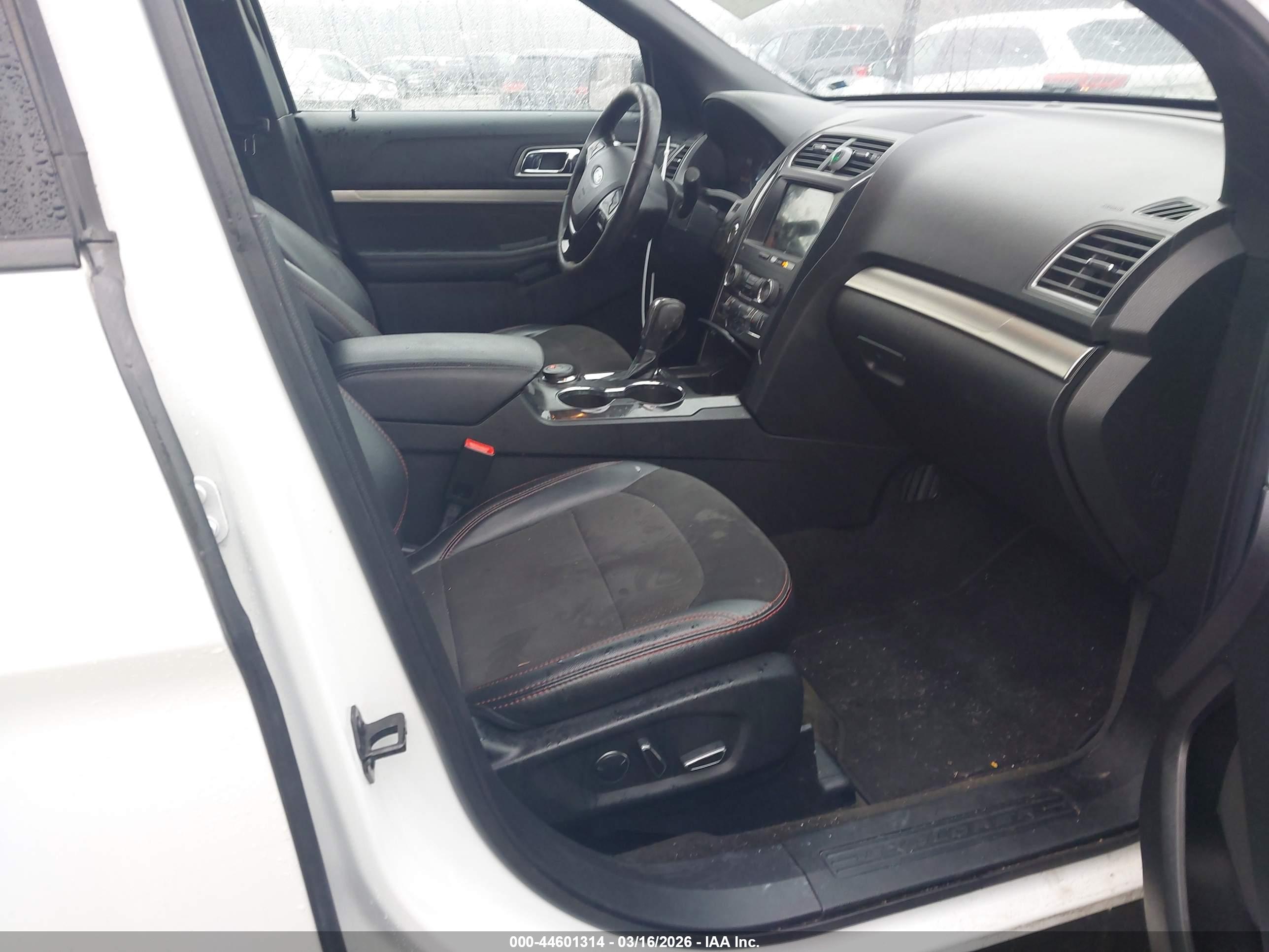 FORD EXPLORER image 5