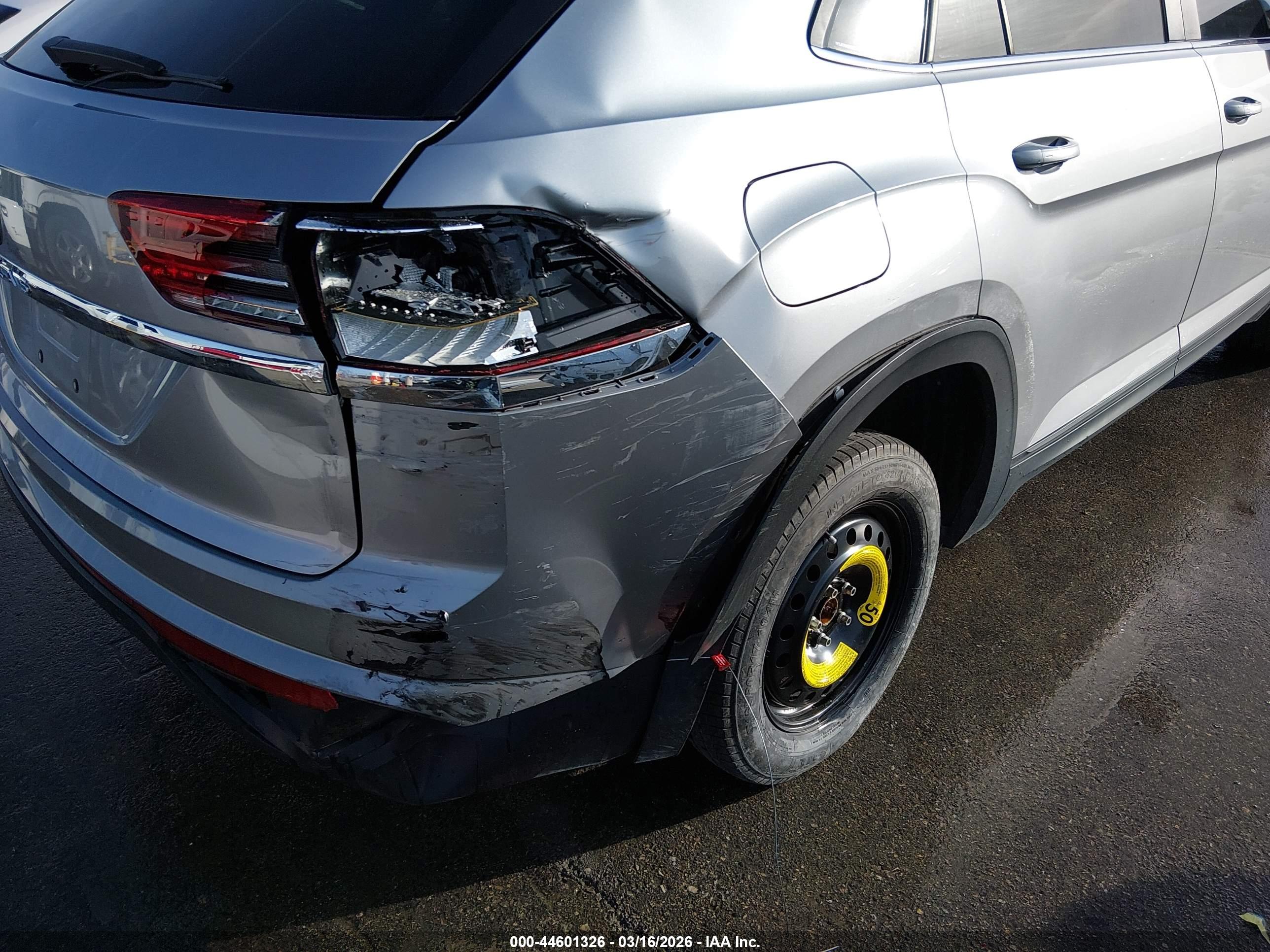 VOLKSWAGEN ATLAS image 6