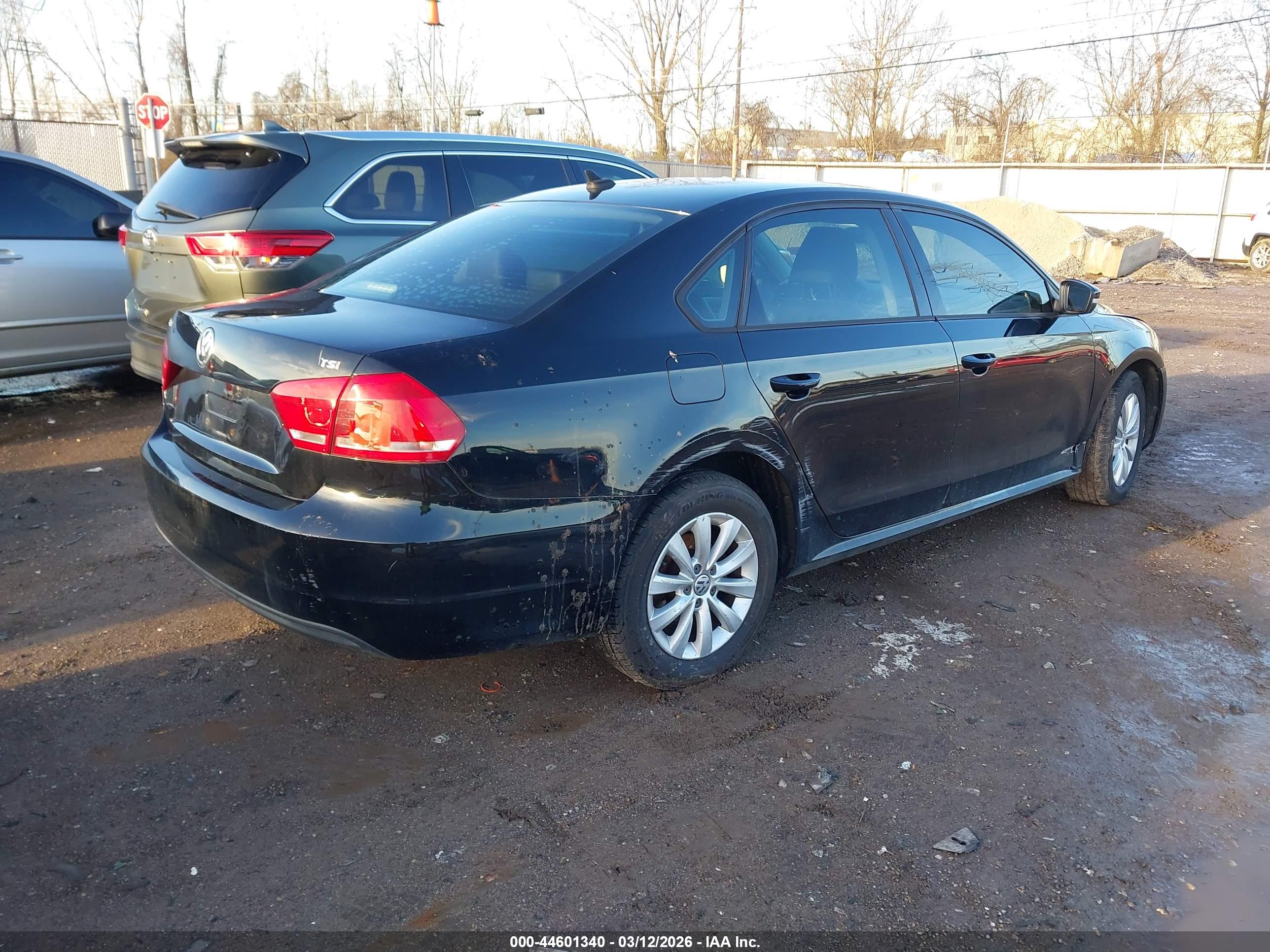VOLKSWAGEN PASSAT image 4