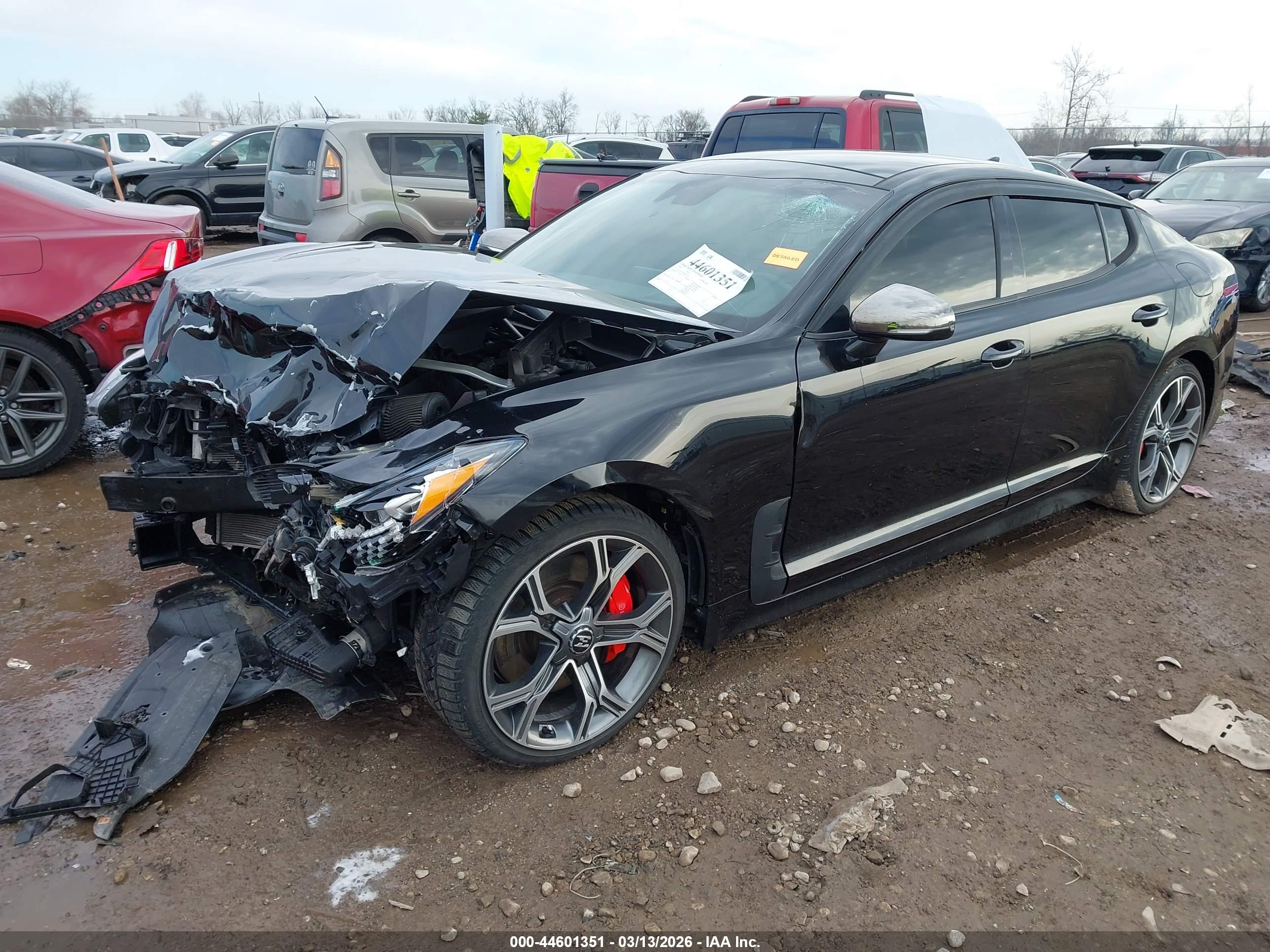 KIA STINGER image 2