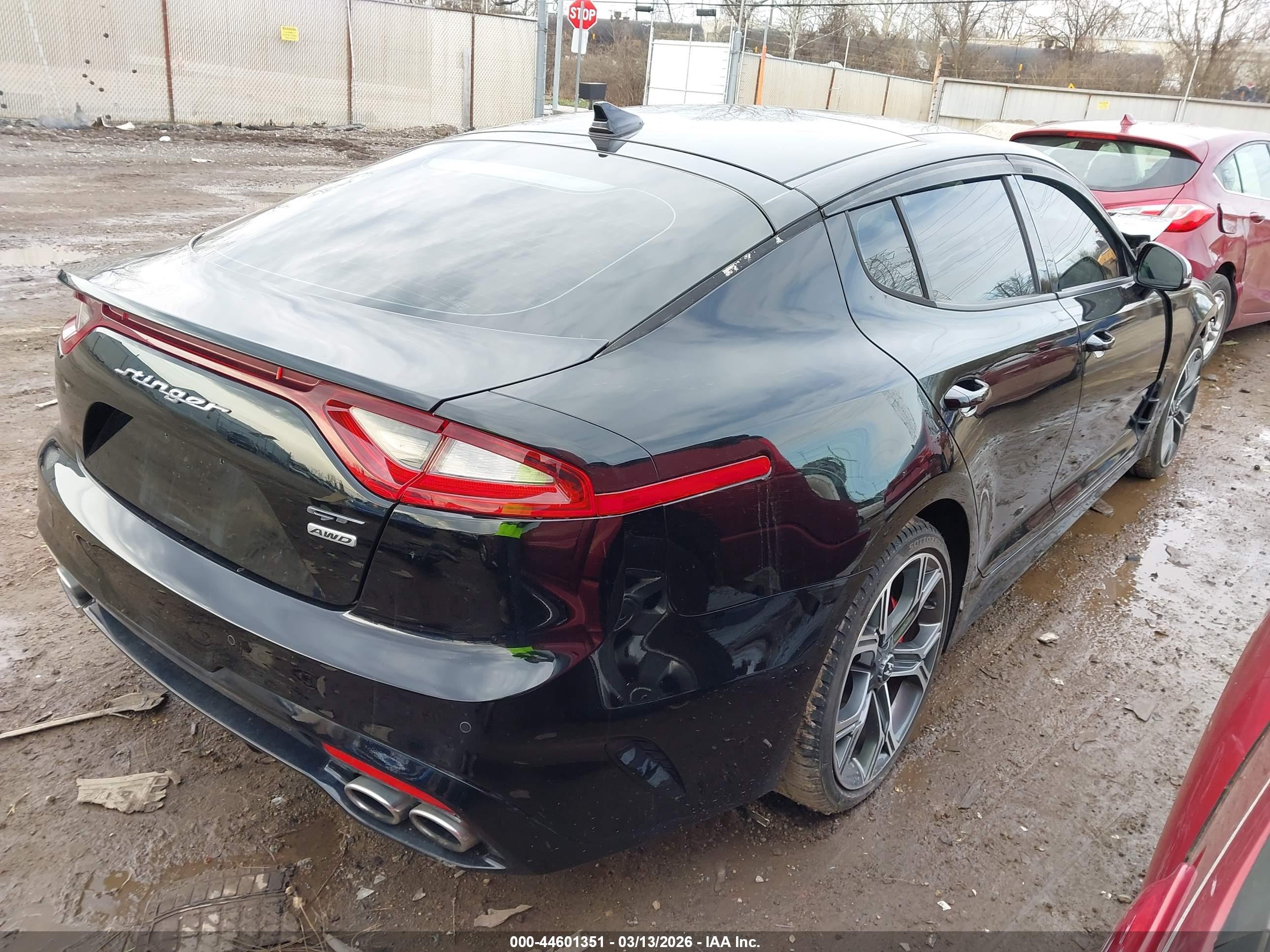 KIA STINGER image 4