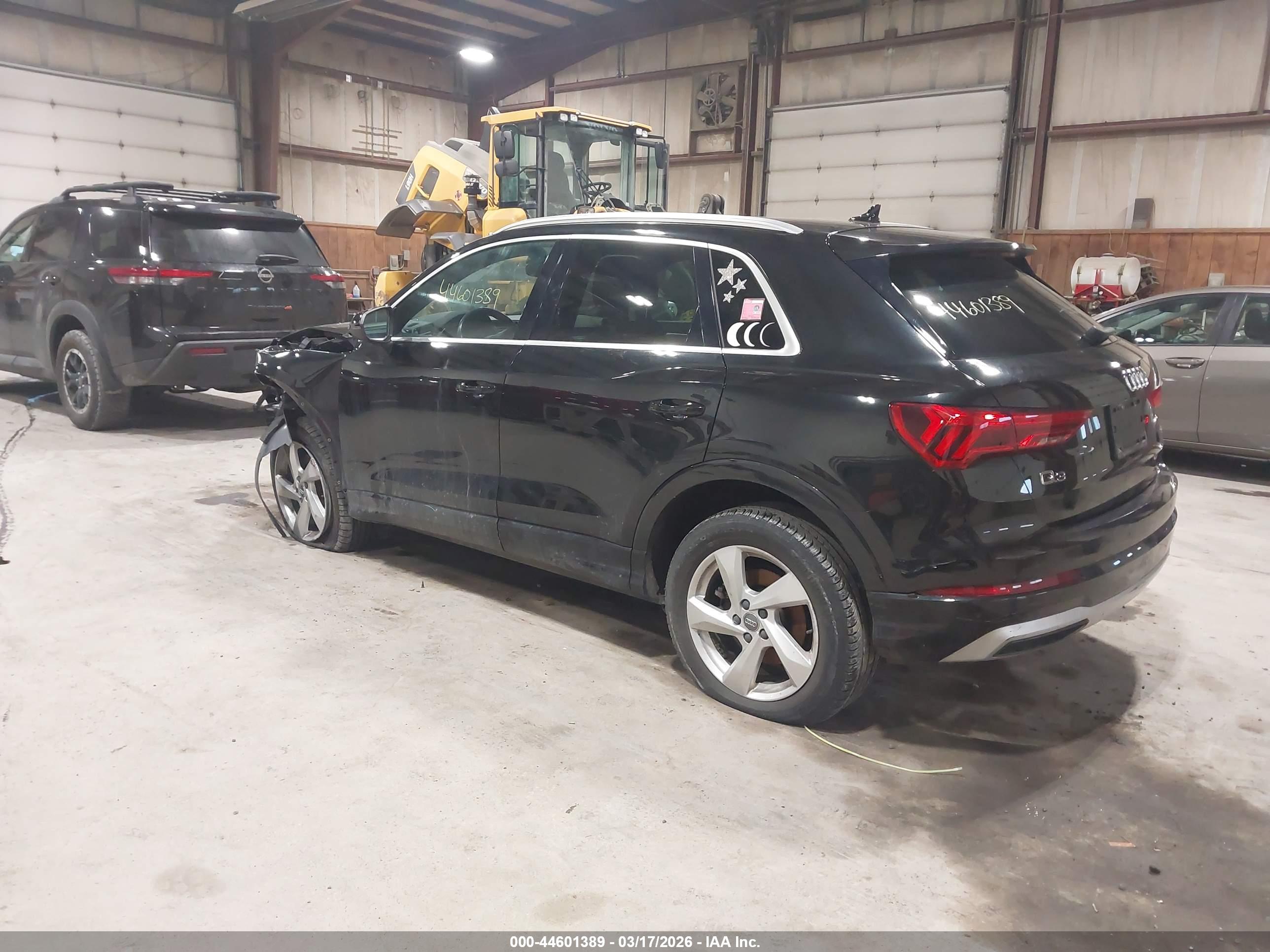 AUDI Q3 image 3