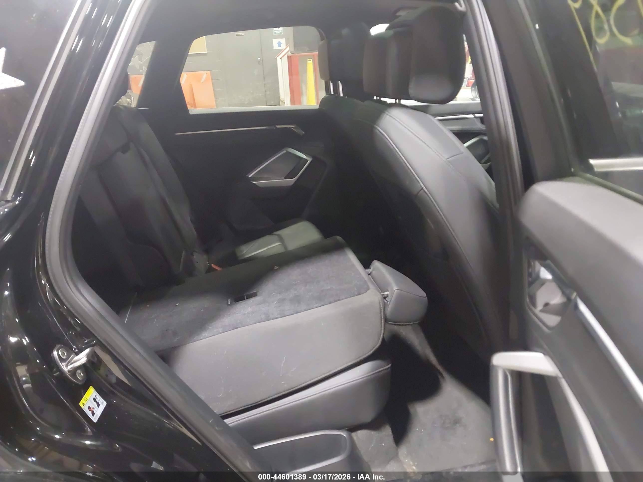 AUDI Q3 image 8