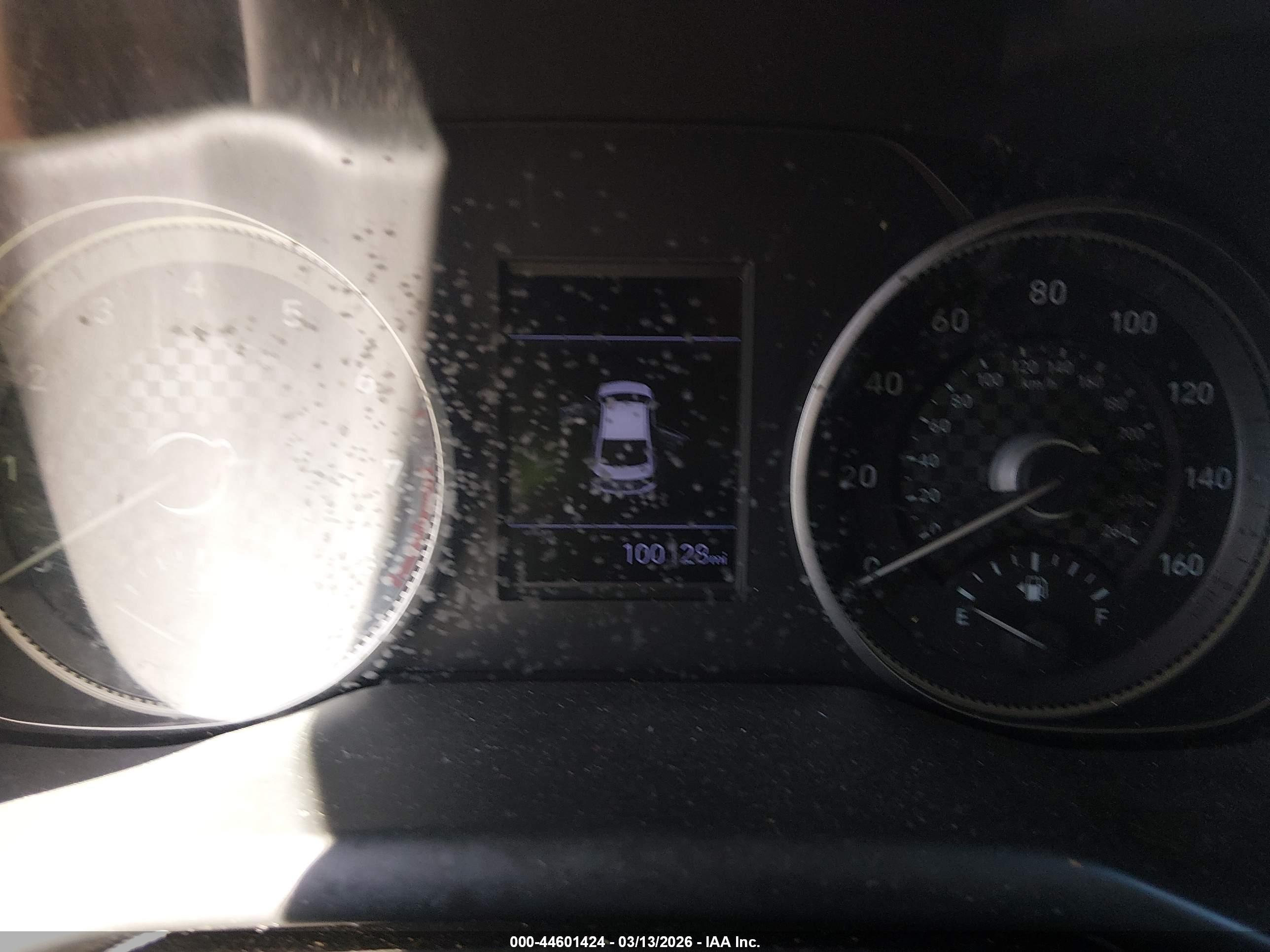 HYUNDAI ELANTRA image 7