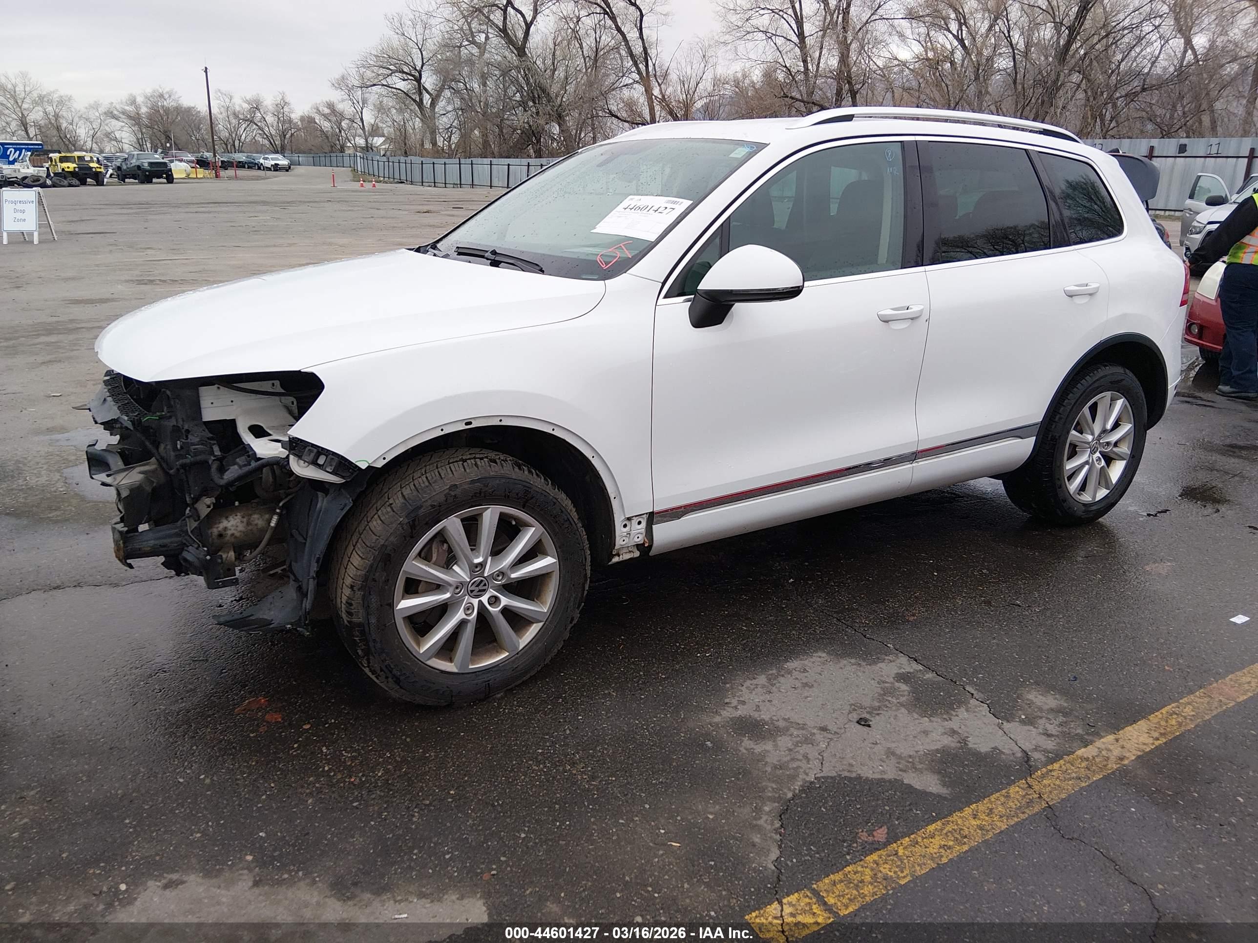 VOLKSWAGEN TOUAREG image 2