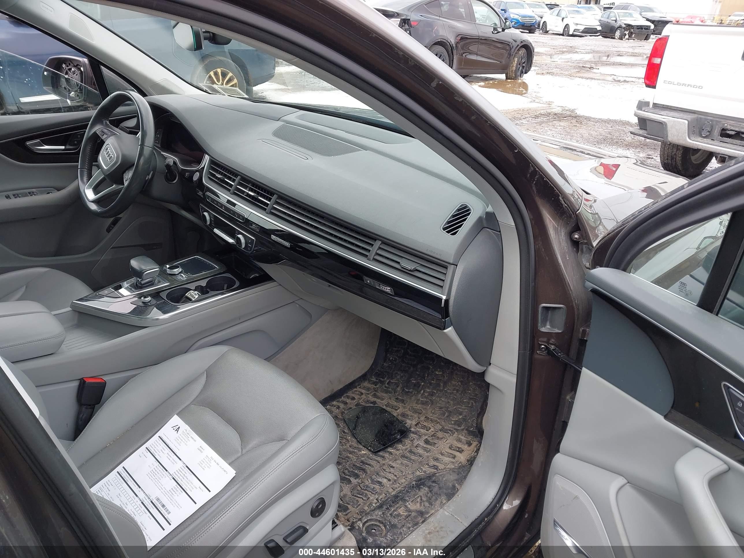 AUDI Q7 image 5