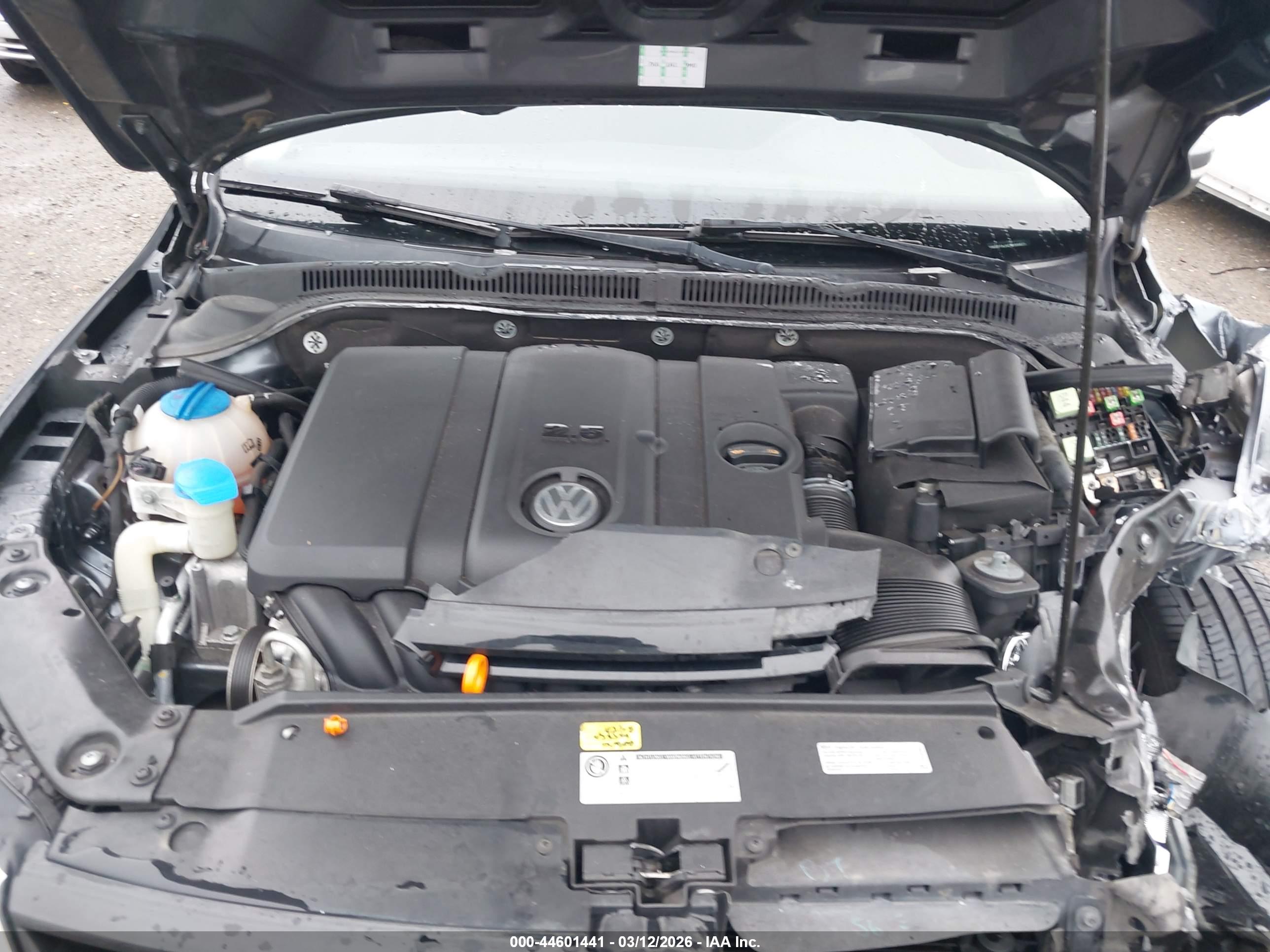 VOLKSWAGEN JETTA image 10