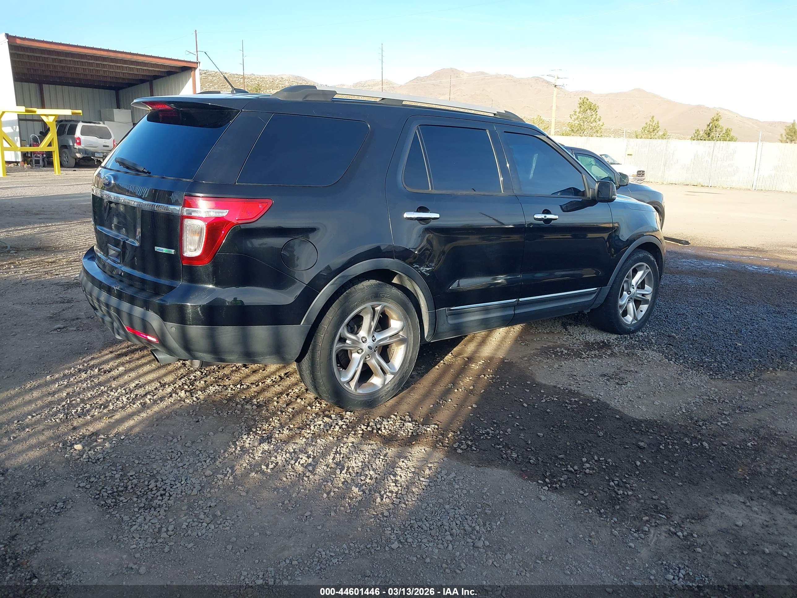 FORD EXPLORER image 4