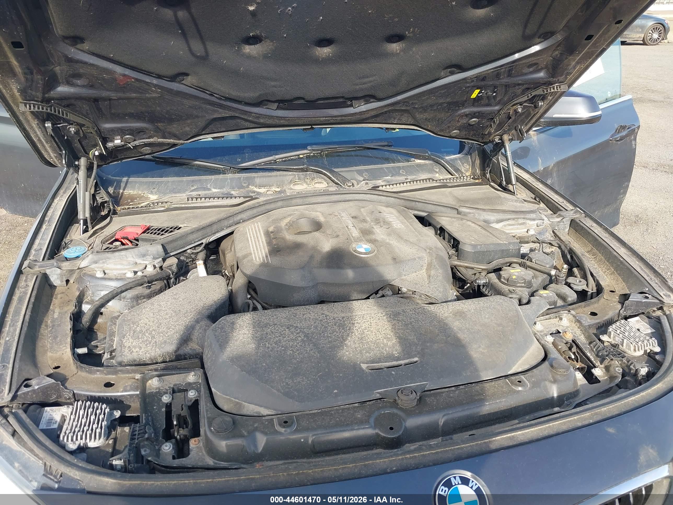 BMW 330I image 10