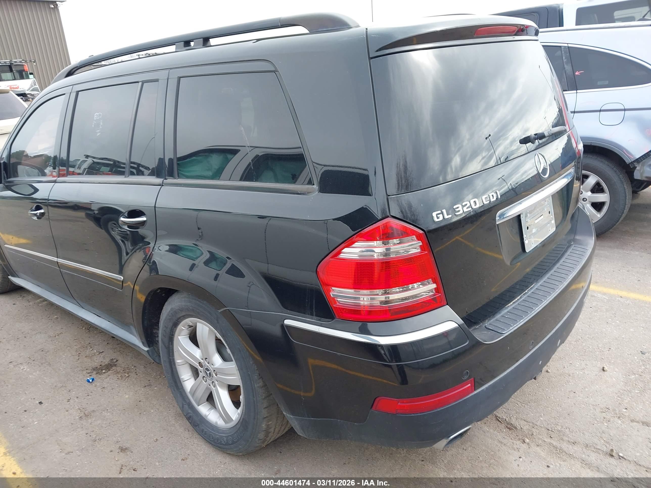 MERCEDES-BENZ GL image 3