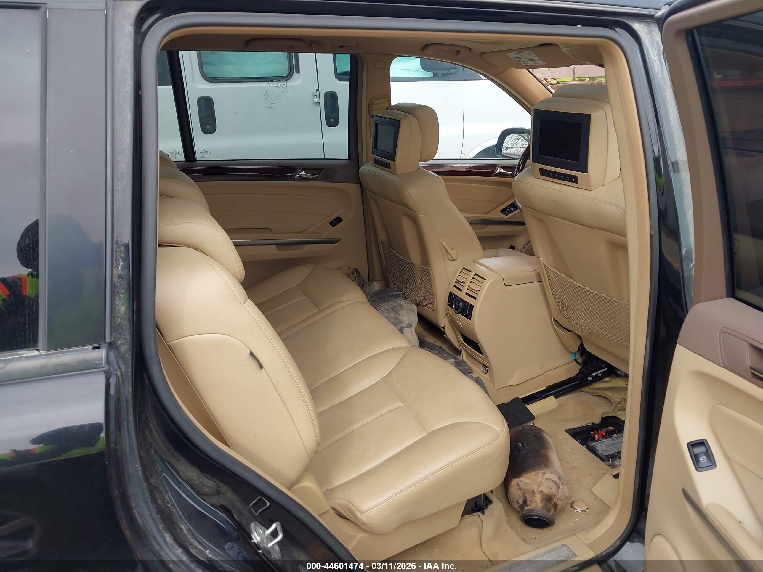 MERCEDES-BENZ GL image 8