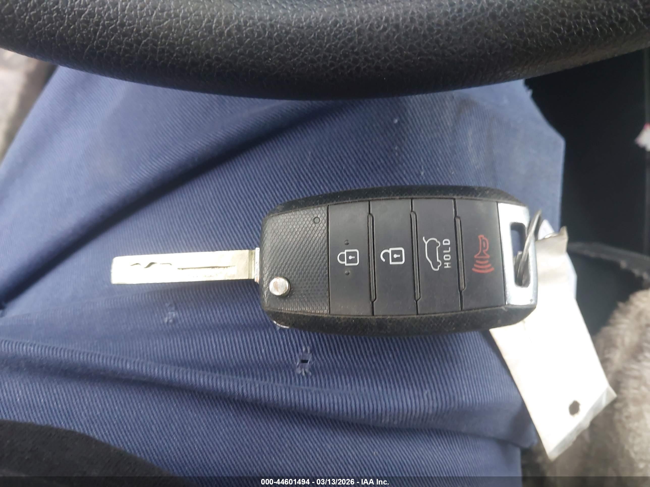 KIA SORENTO image 11