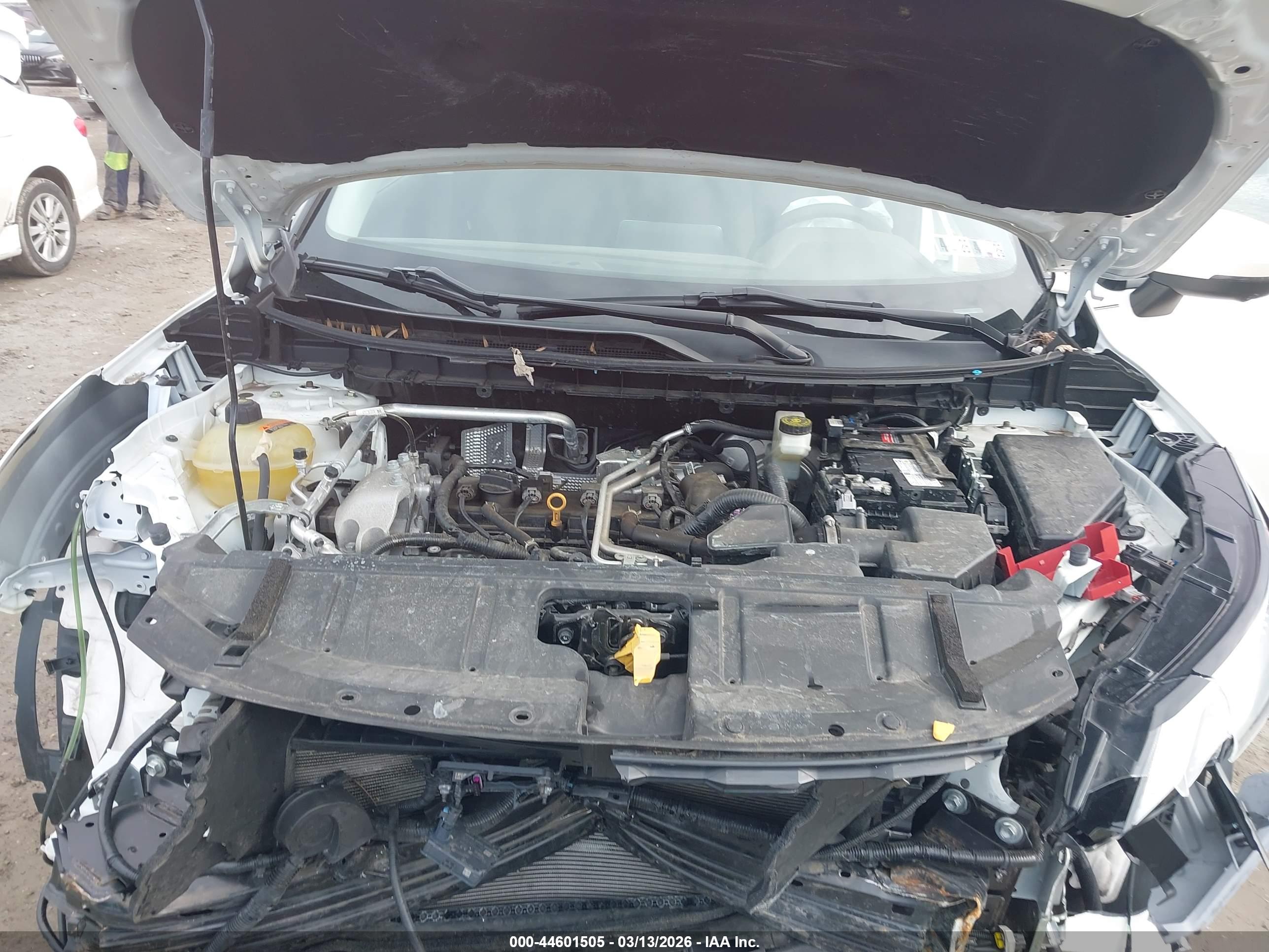 NISSAN ROGUE image 10