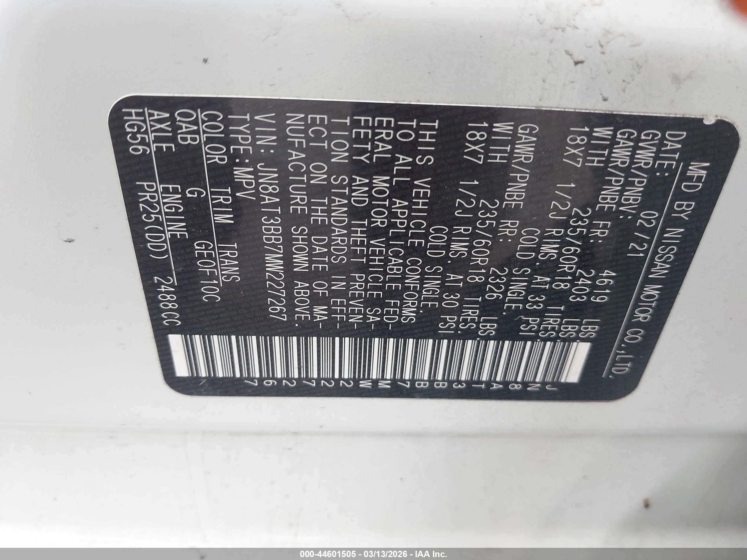 NISSAN ROGUE image 9