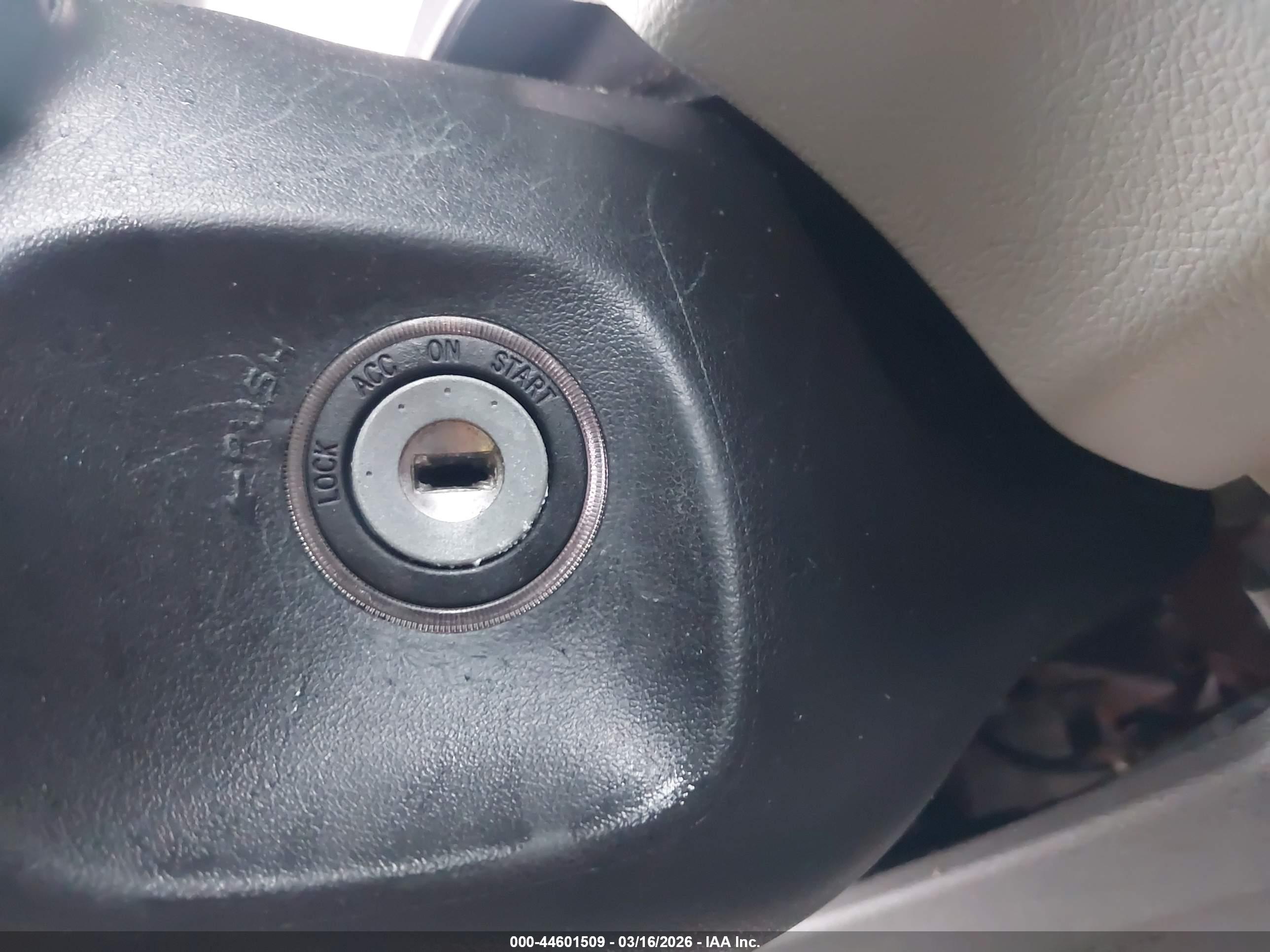 TOYOTA SIENNA image 11