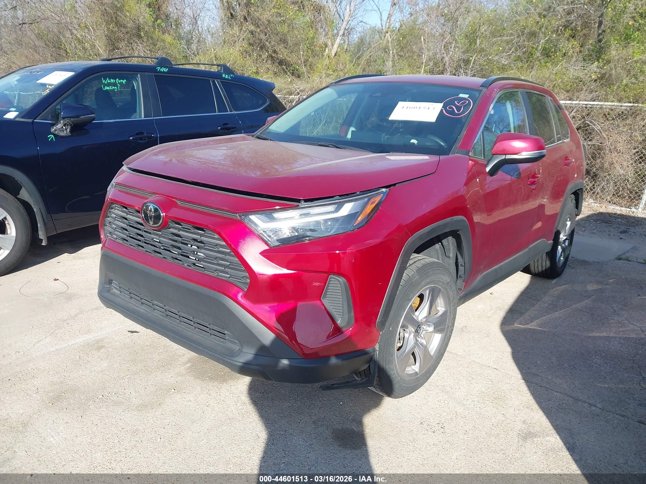TOYOTA RAV4 image 2