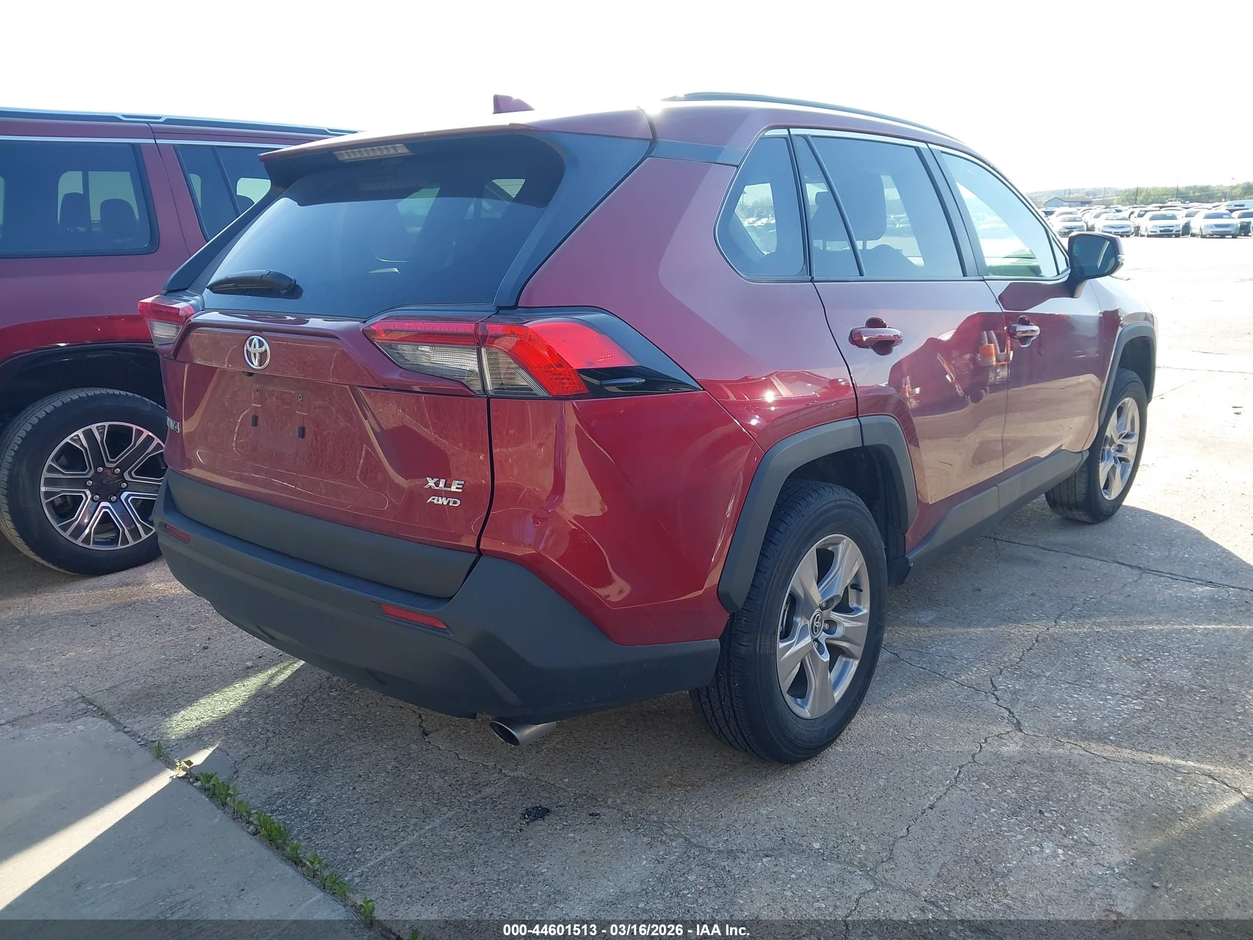 TOYOTA RAV4 image 4