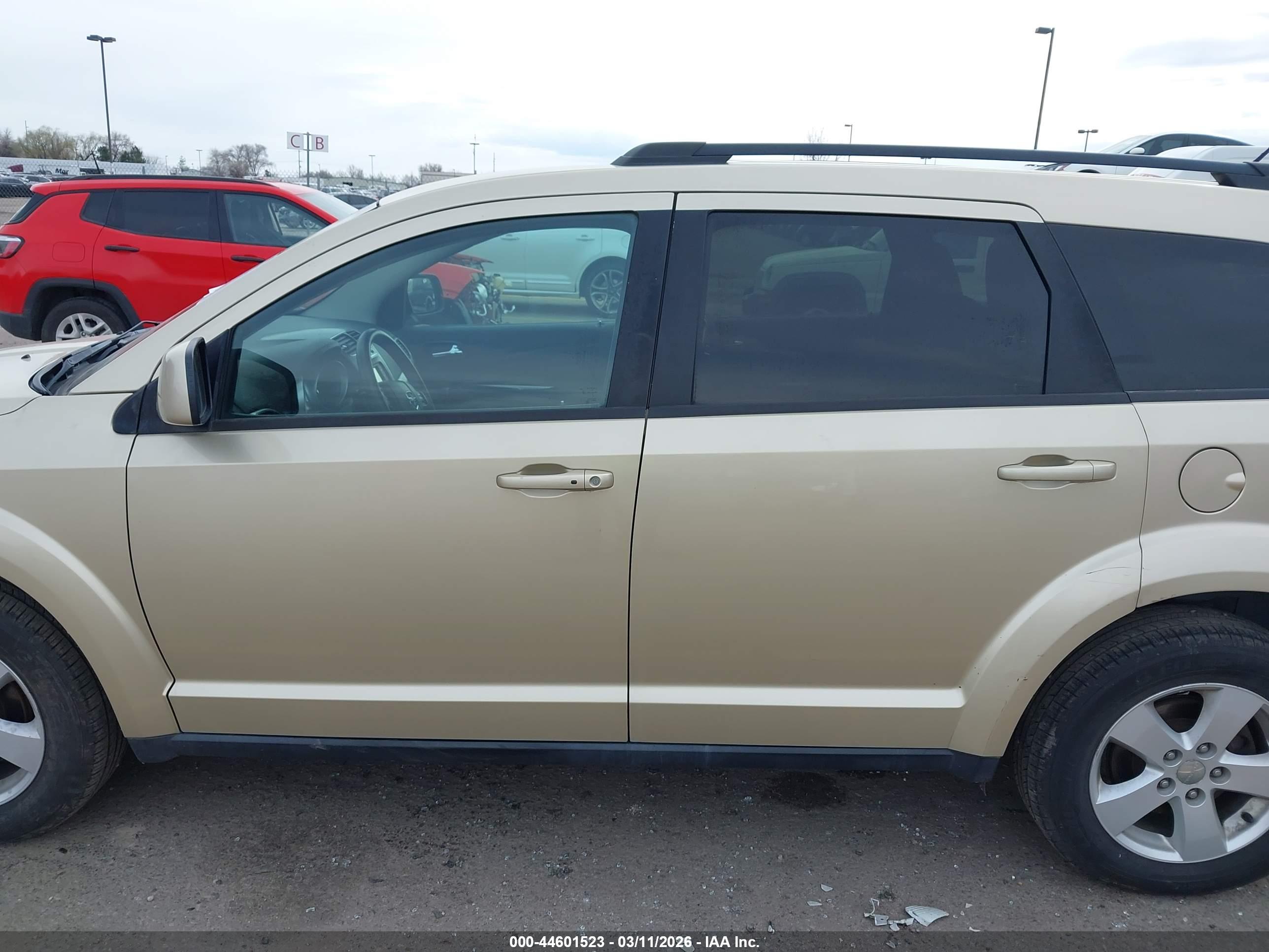 DODGE JOURNEY image 6