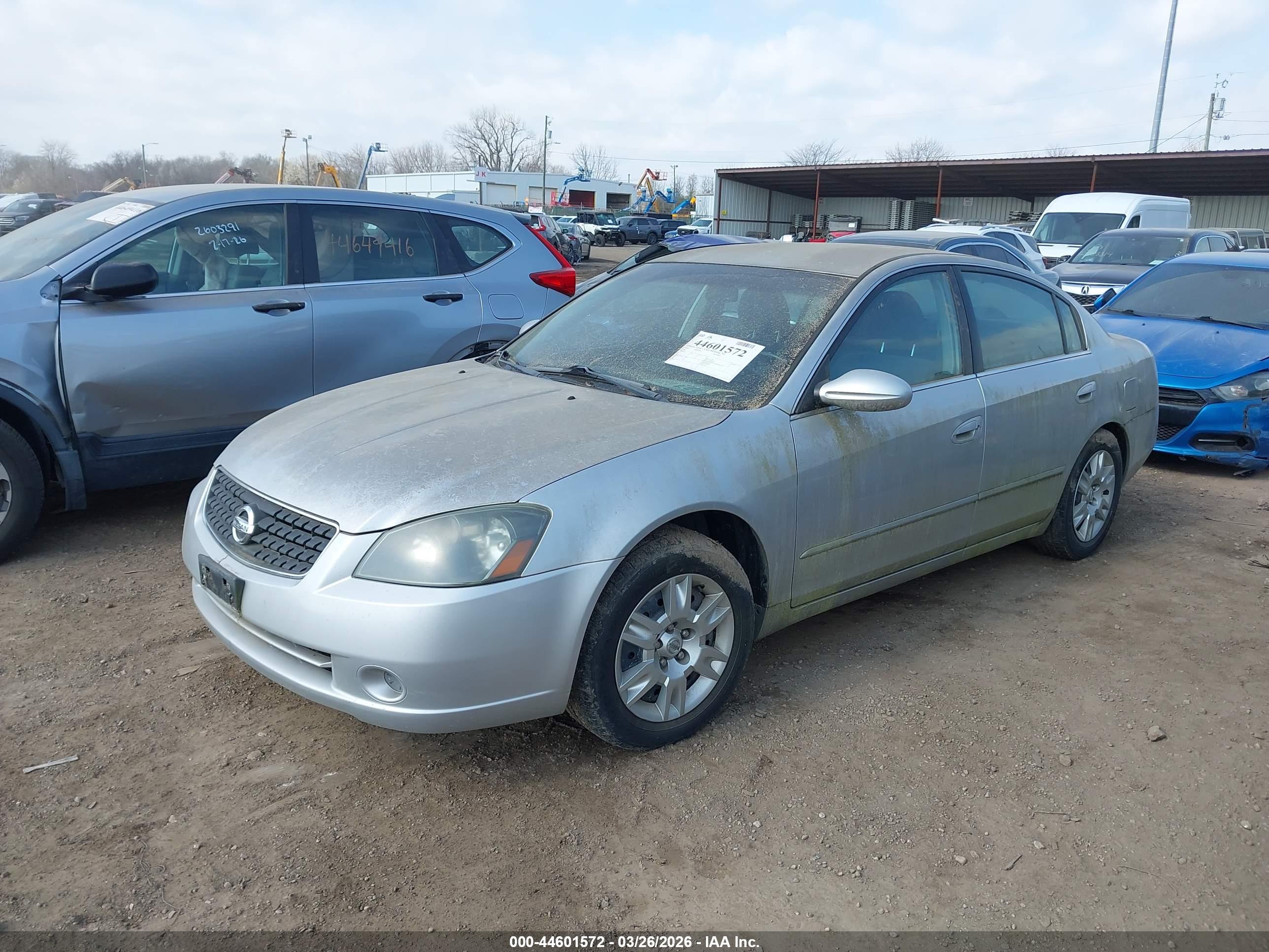 NISSAN ALTIMA image 2